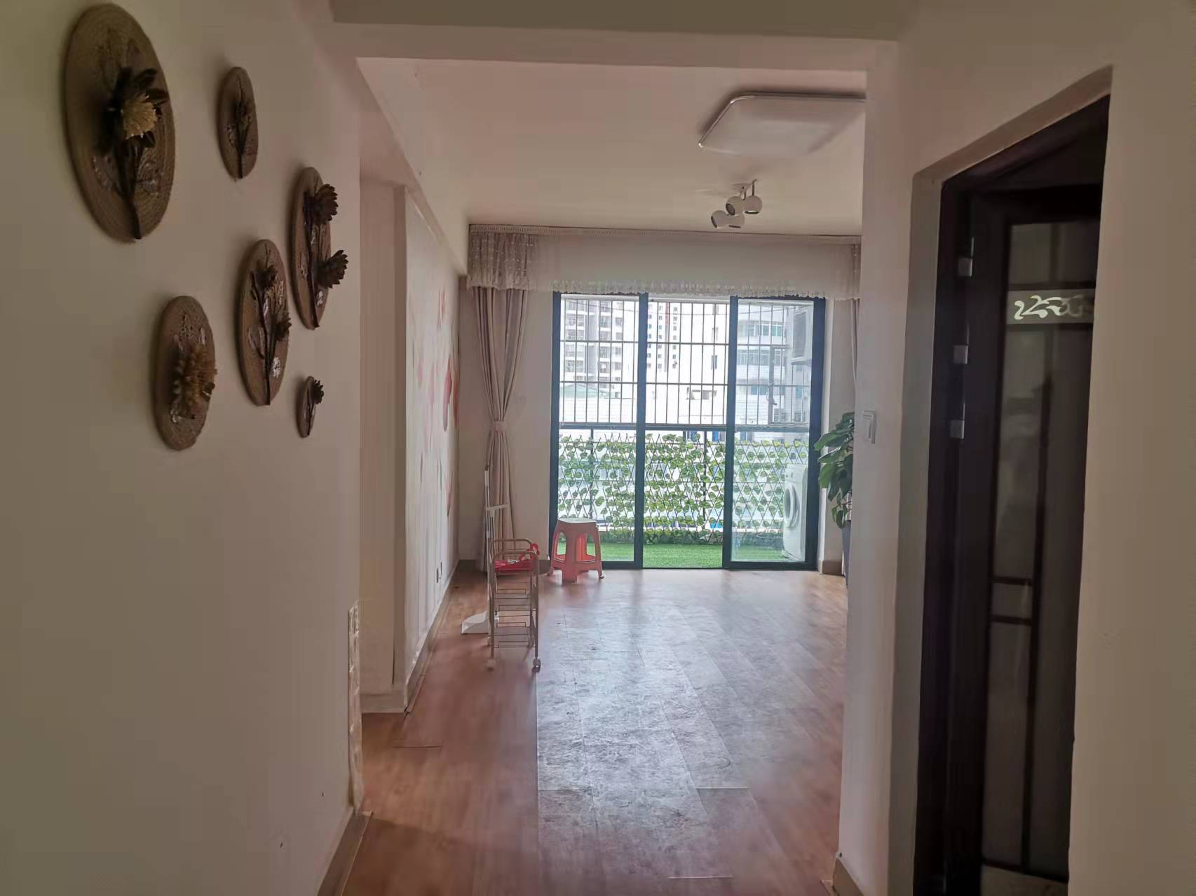 玉沙广场（京华城）  2室2厅1卫    2300.0元/月室内图