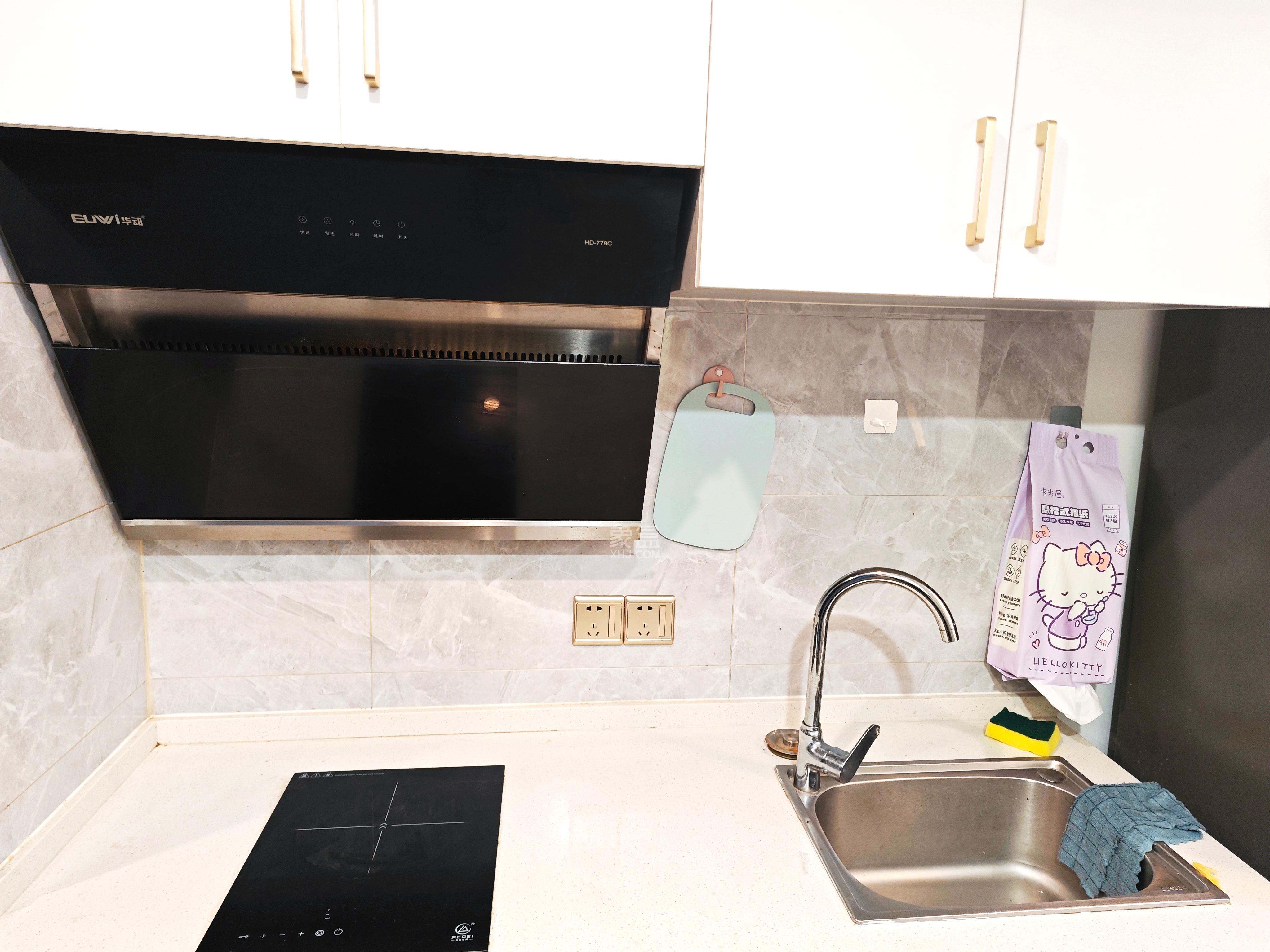 润和国际广场  1室1厅1卫    2500.0元/月室内图