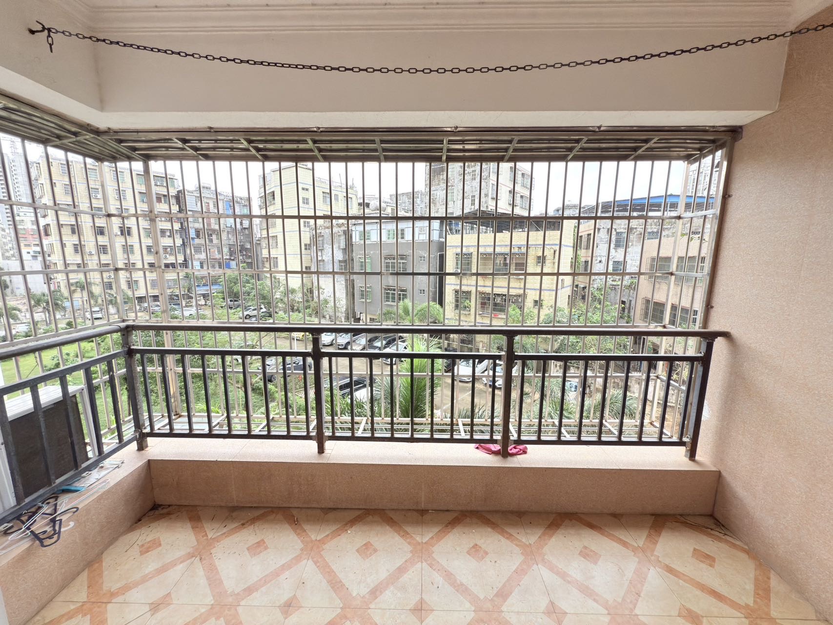 博雅花园 3室2厅1卫 2300.0元/月 博雅花园 3室2厅1卫 2300.0元/月室内图