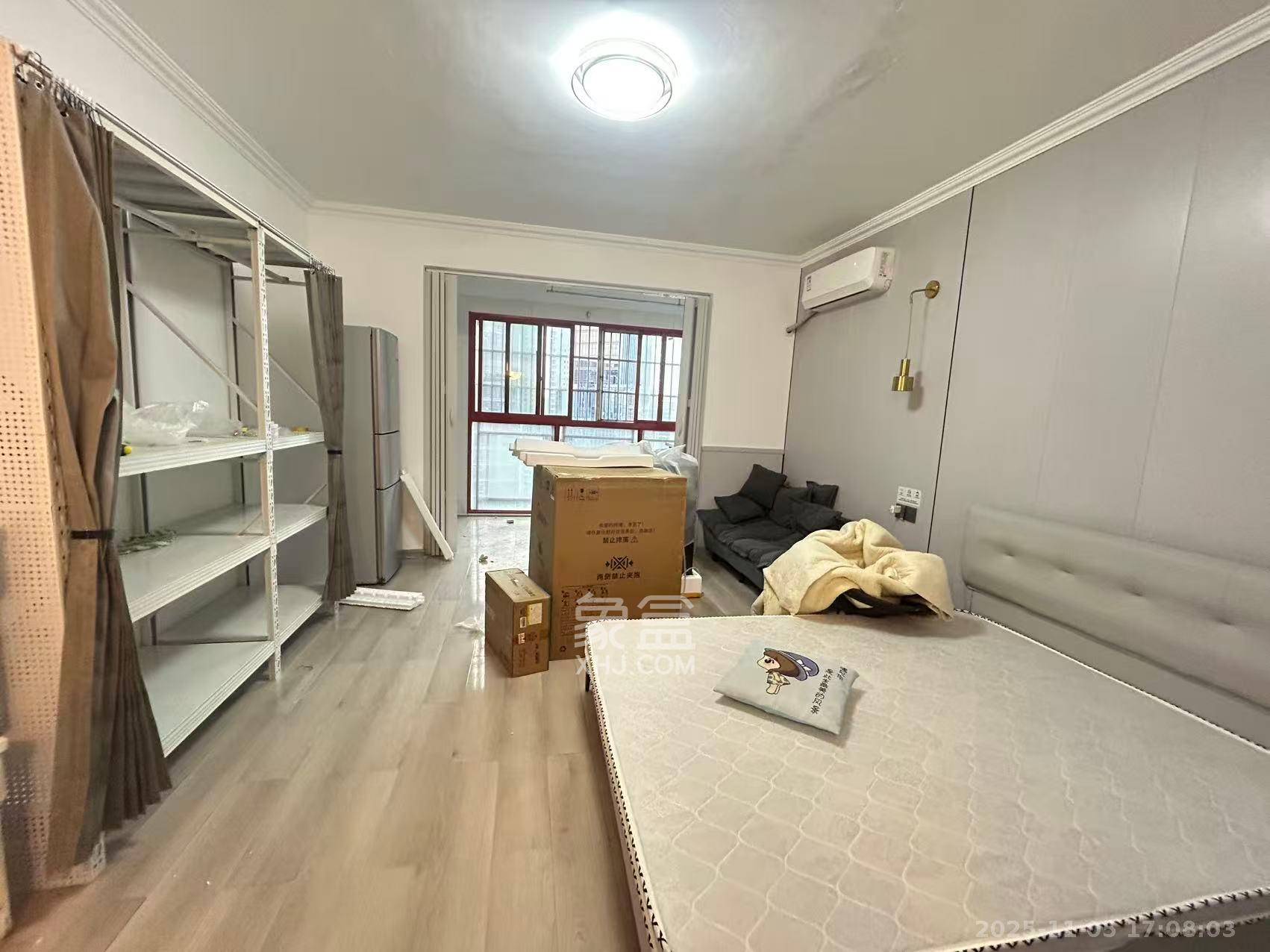 青和上座（上味舫大厦）  1室1厅1卫    1800.0元/月室内图