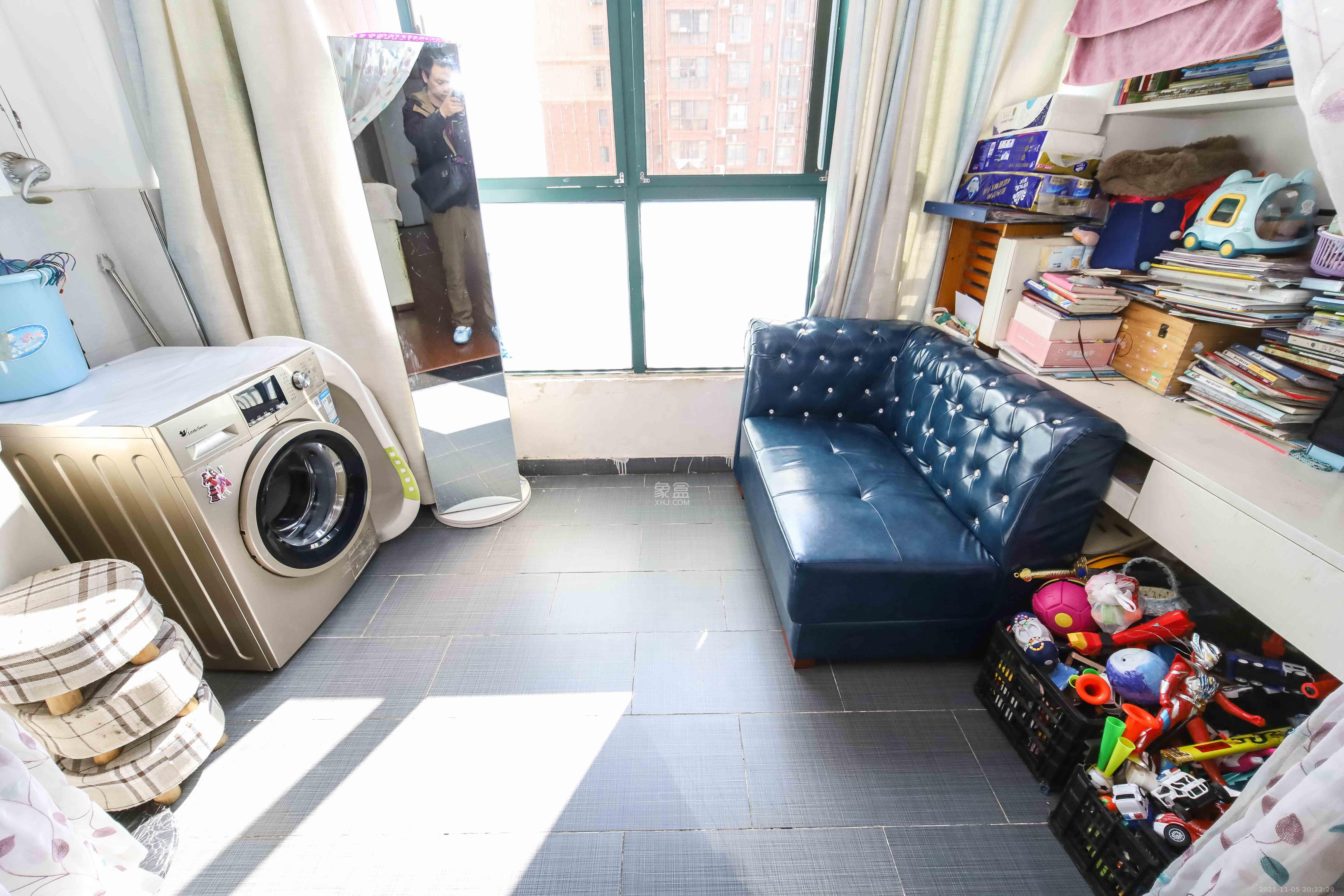 东玺门  2室2厅1卫    76.8万阳台