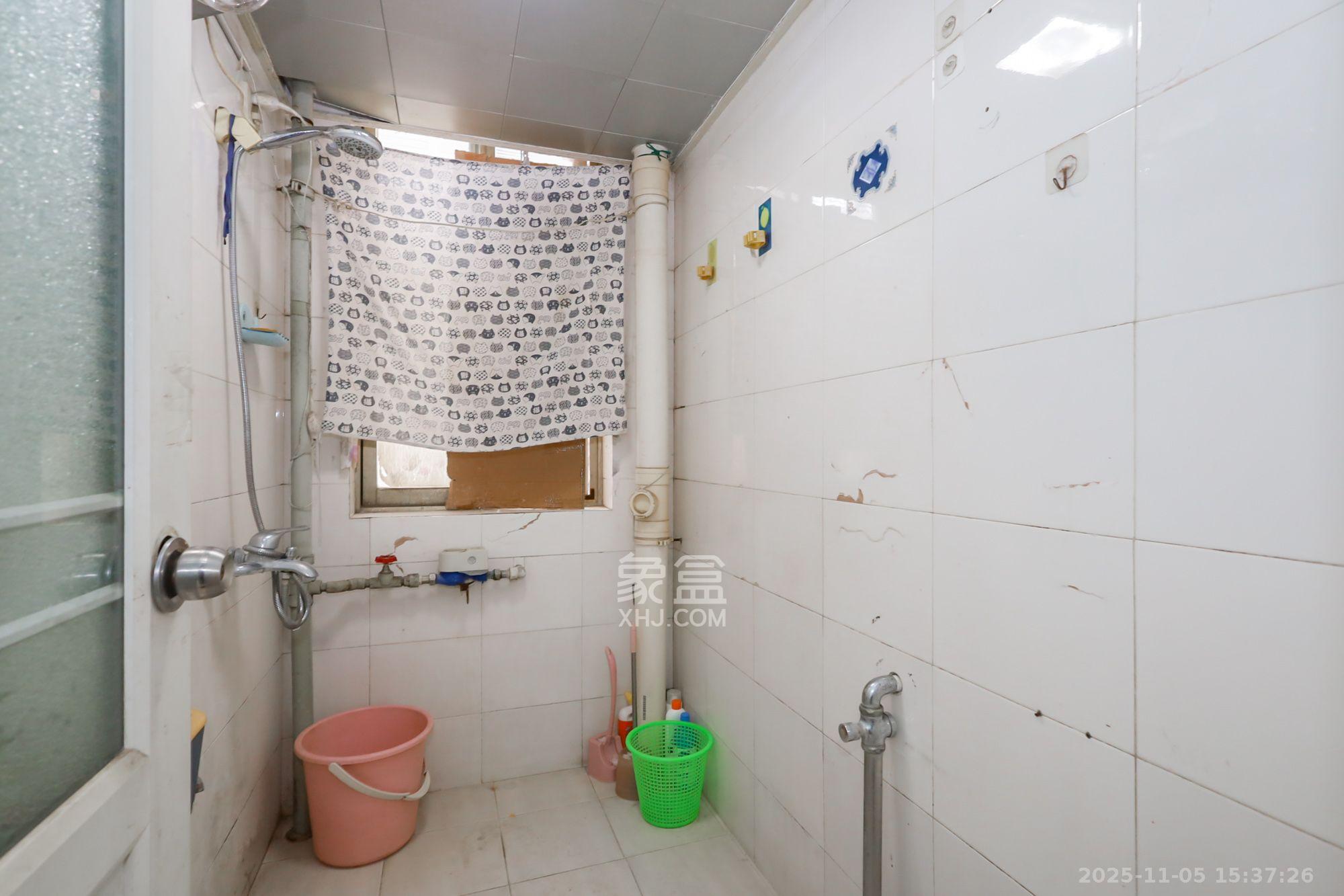 雄海花园  2室1厅1卫    2100.0元/月室内图