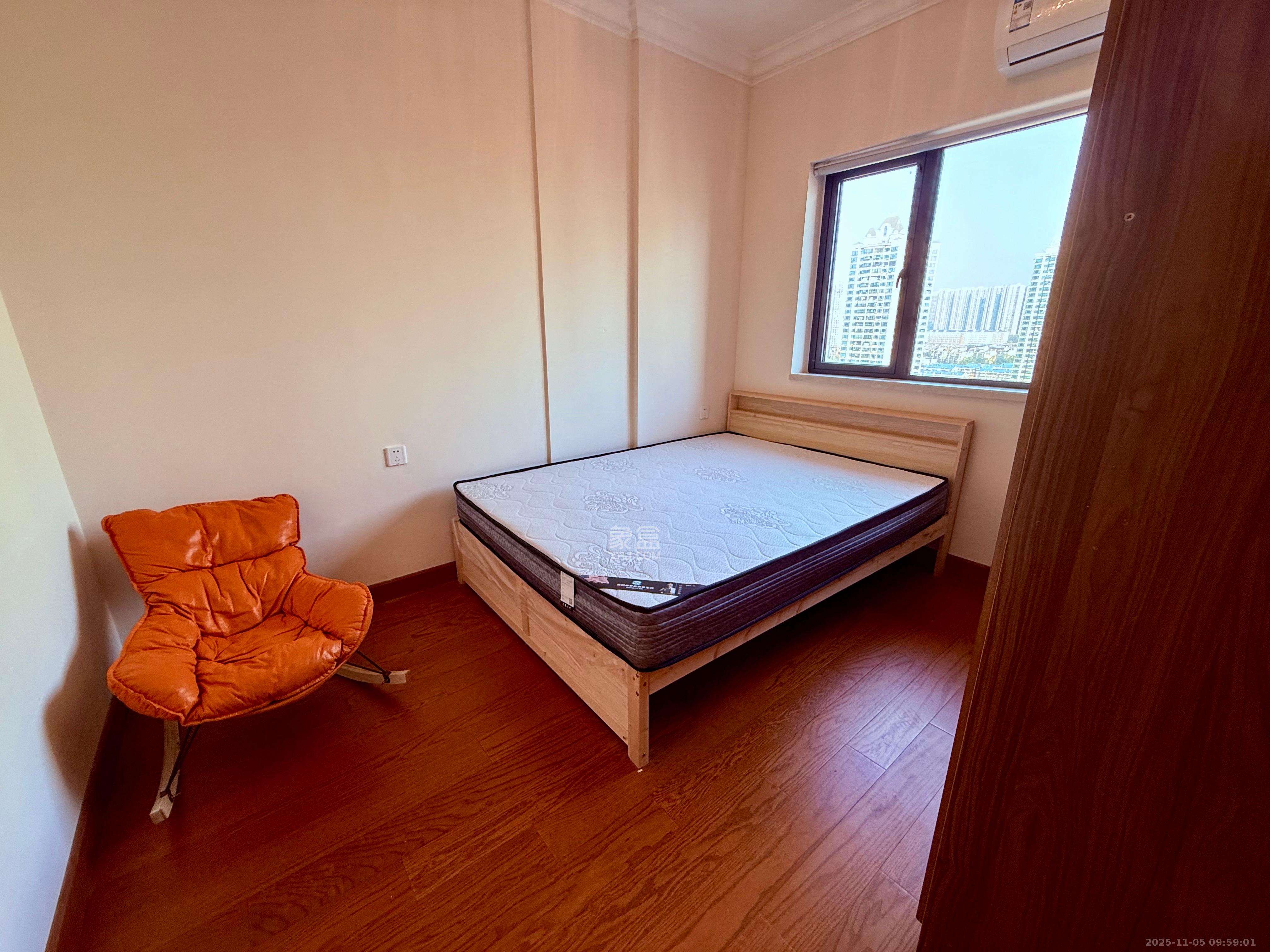 恒大雅苑  3室2厅2卫    3100.0元/月室内图