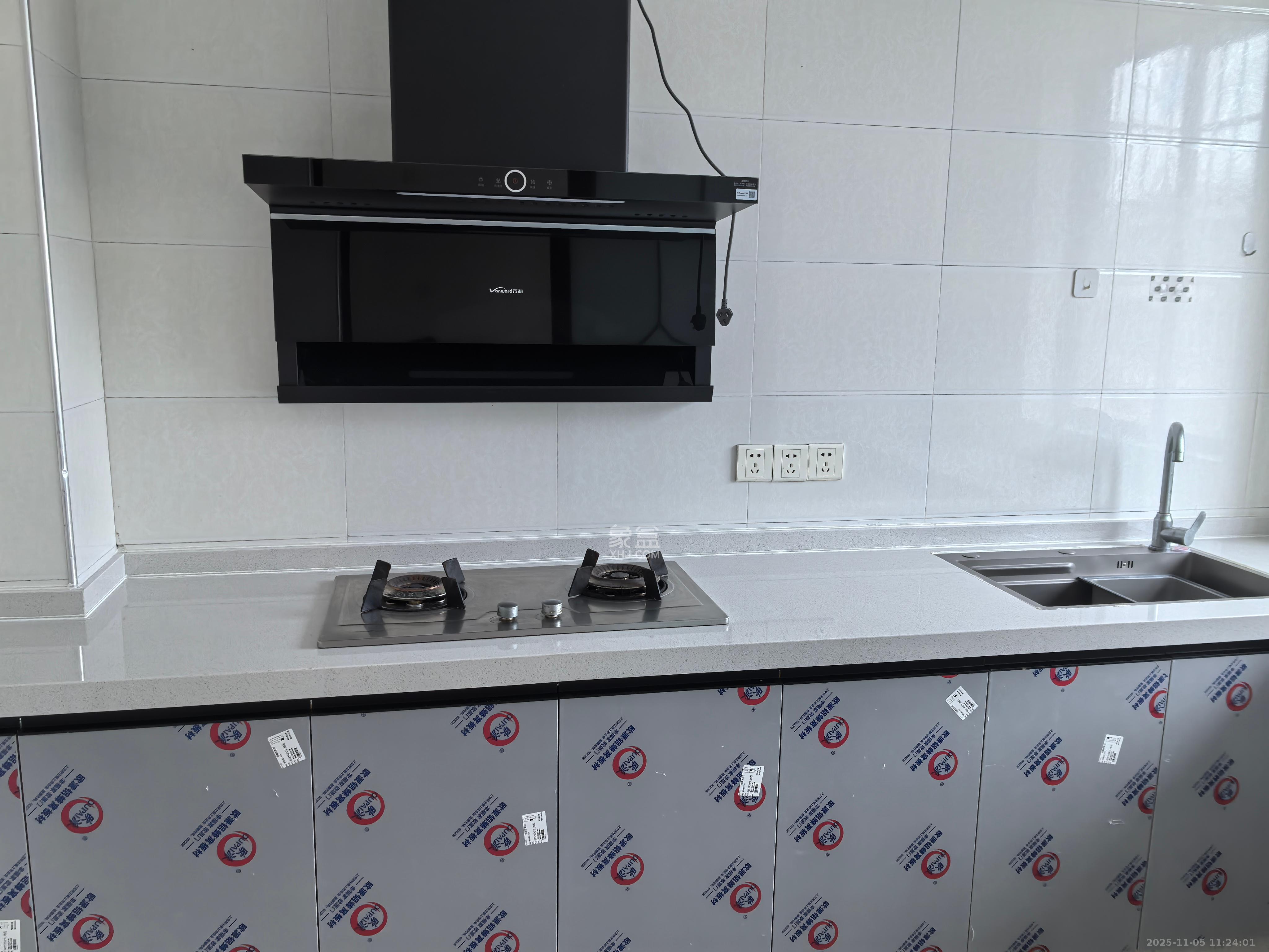 金峰小区北院(七里营社区) 3室2厅1卫 1800.0元/月 金峰小区北院(七里营社区) 3室2厅1卫 1800.0元/月室内图