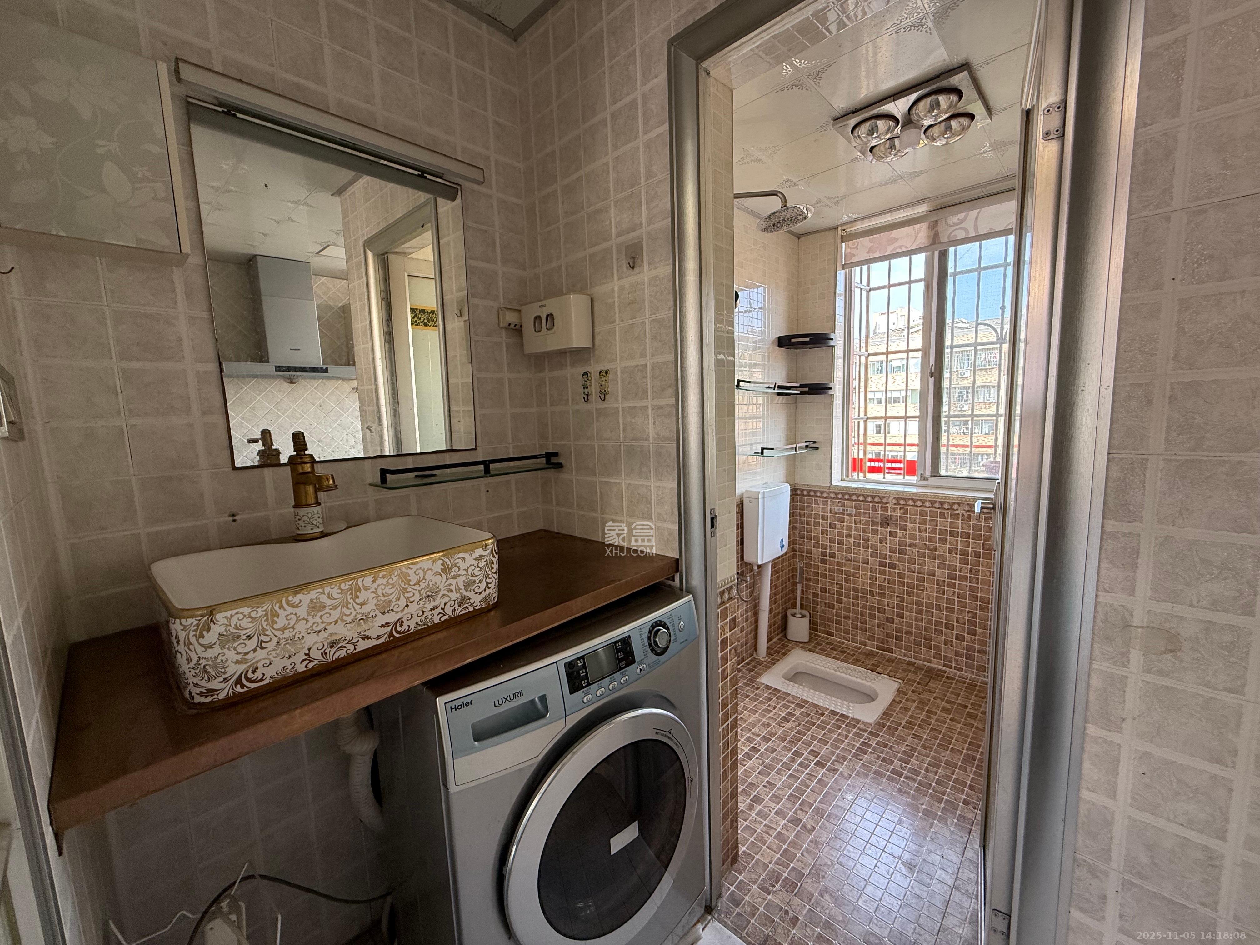 星沙商业步行街  1室2厅1卫    1700.0元/月室内图