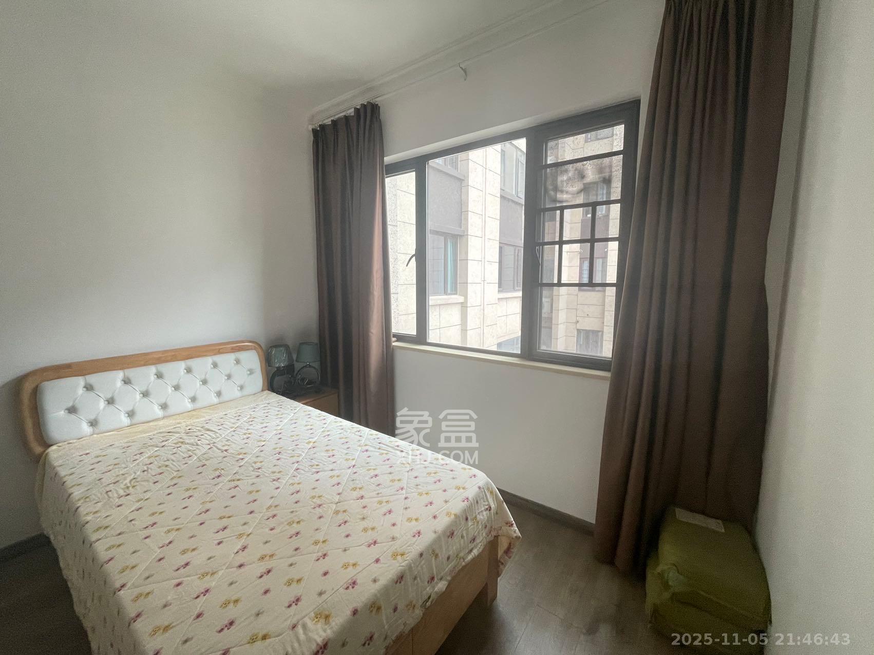 公园9号大都会  2室2厅1卫    3500.0元/月