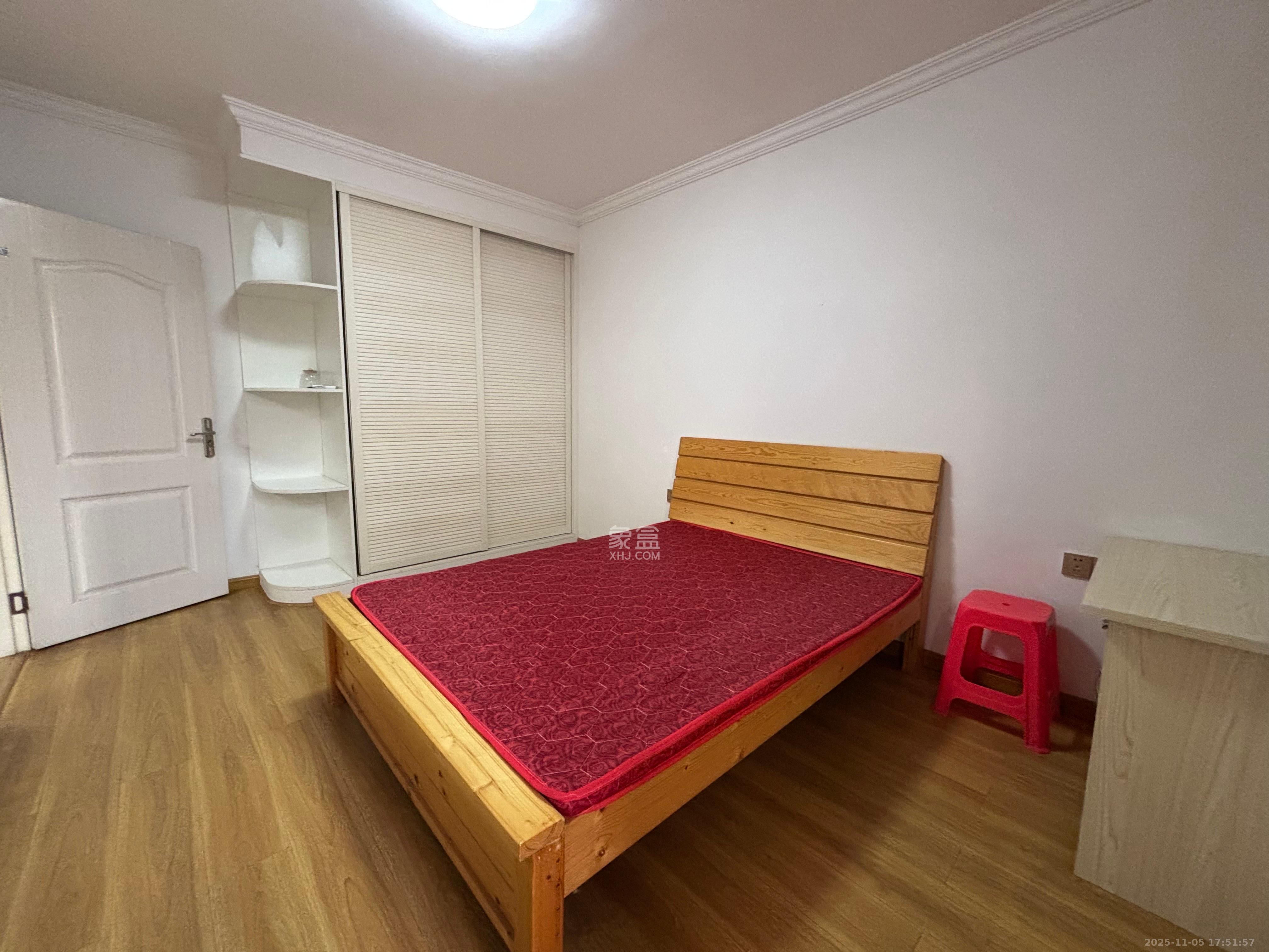 桂花二村  2室1厅1卫    1600.0元/月室内图