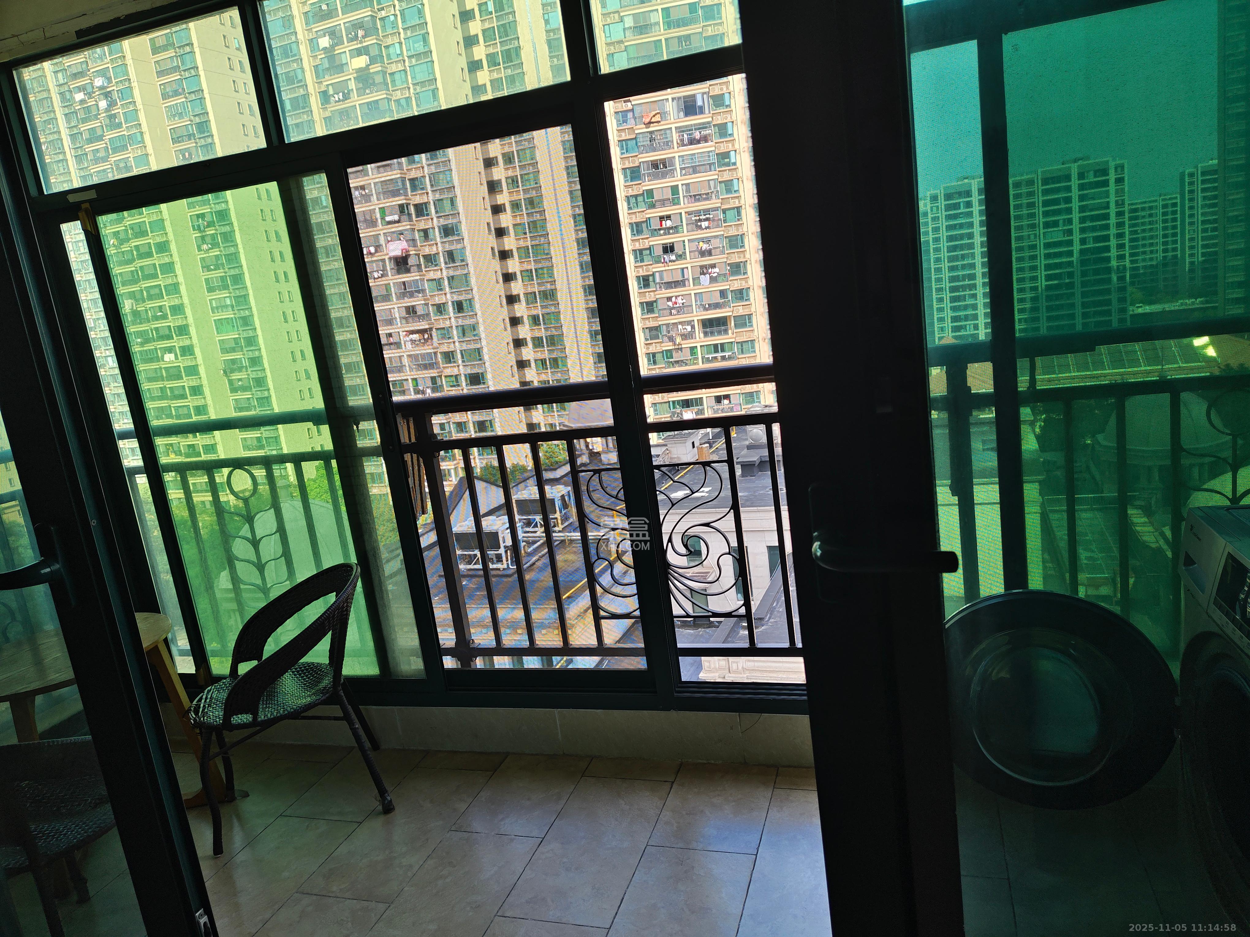 恒大翡翠华庭  3室2厅2卫    2200.0元/月室内图