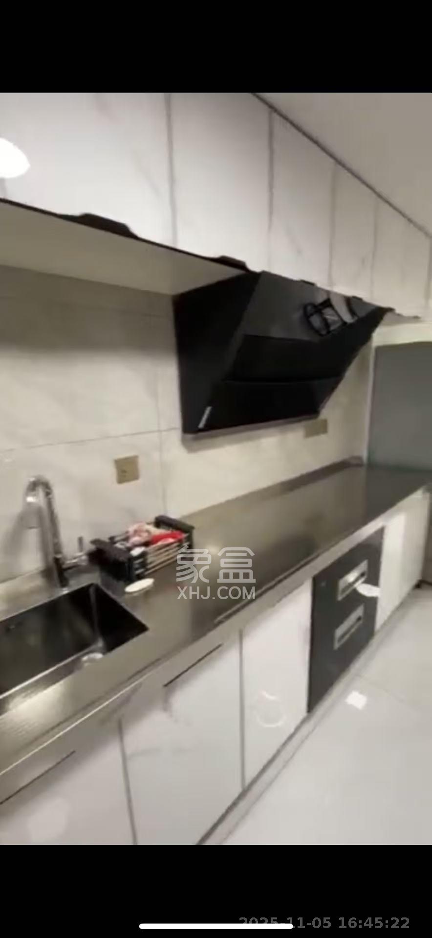 梅溪湖金茂湾  2室1厅1卫    2100.0元/月室内图