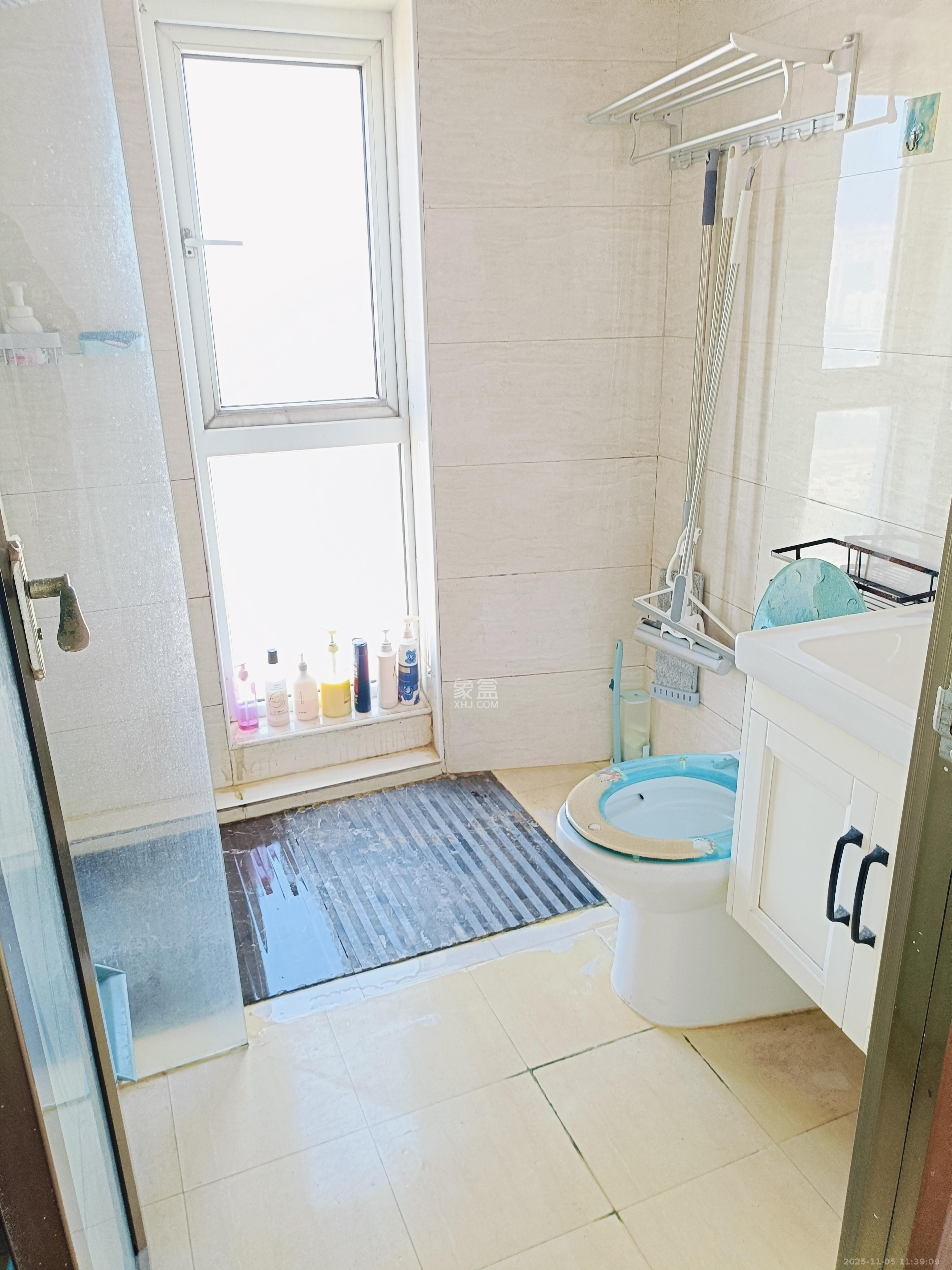 鸥波港湾 1室1厅1卫 2000.0元/月 鸥波港湾 1室1厅1卫 2000.0元/月室内图