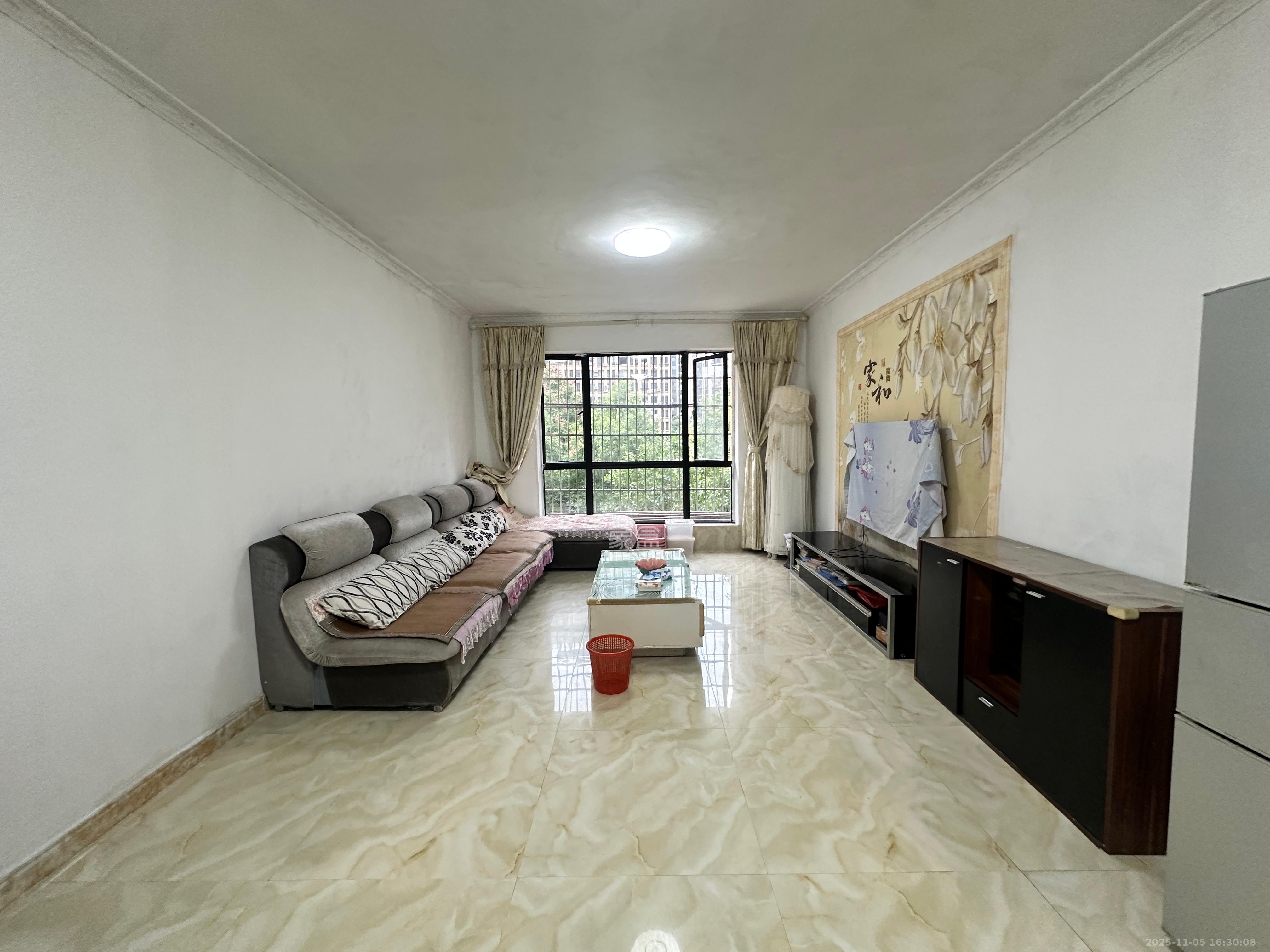 康斯丹郡（融程领秀佳园）  3室1厅1卫    2000.0元/月室内图