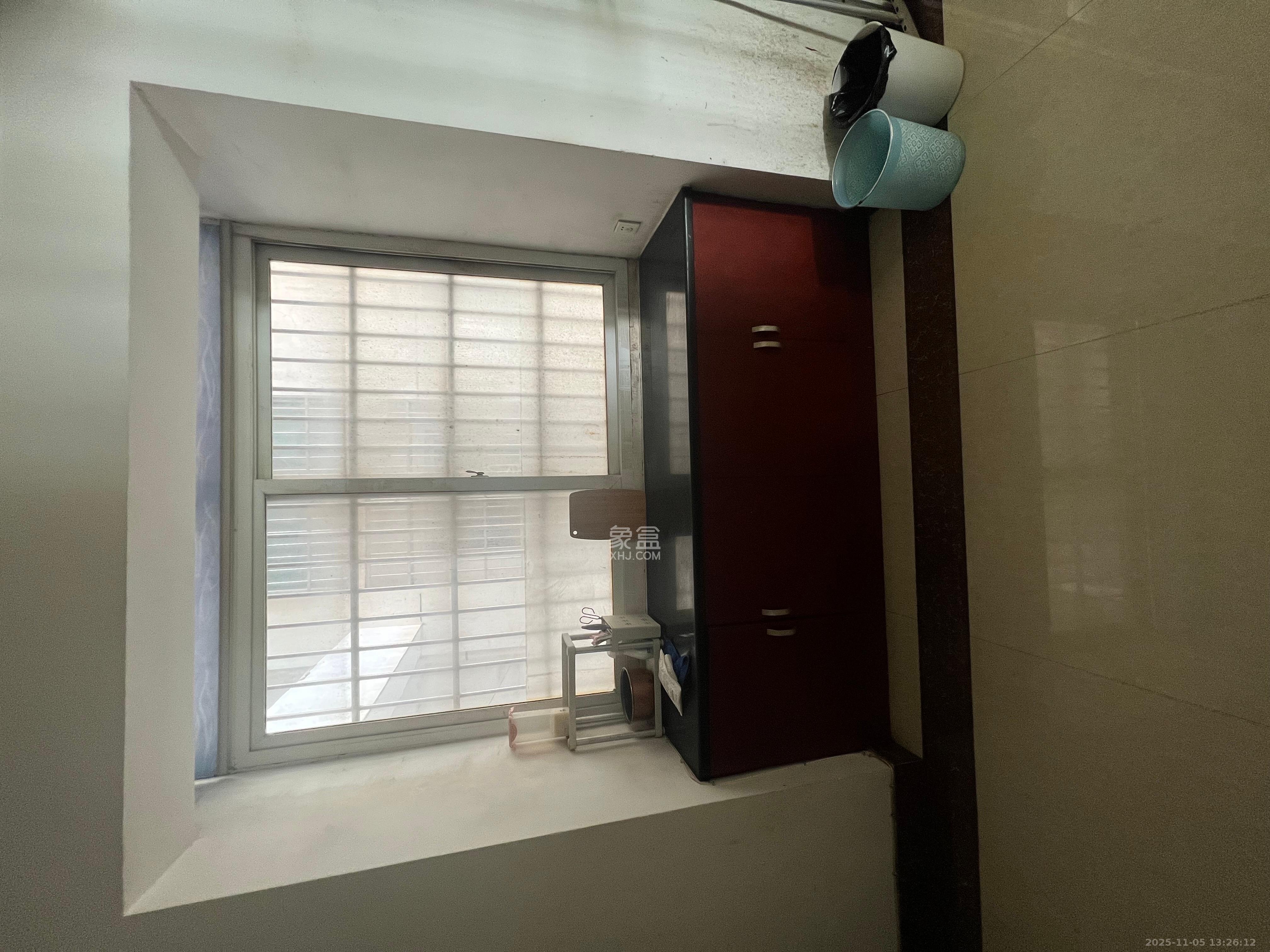 未来现代城  2室2厅1卫    1800.0元/月室内图