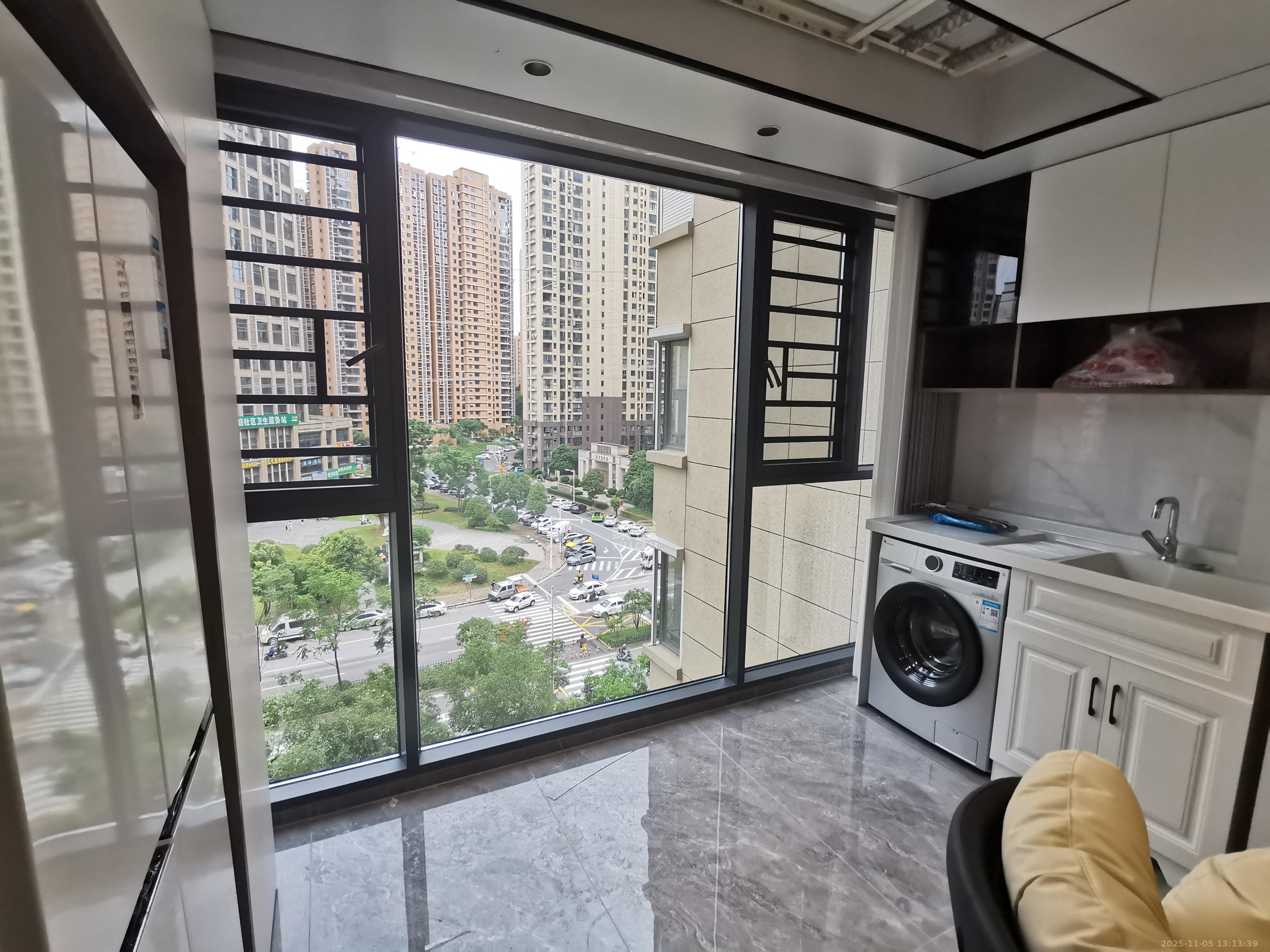 明发阅江悦府 4室2厅2卫 3100.0元/月 明发阅江悦府 4室2厅2卫 3100.0元/月室内图