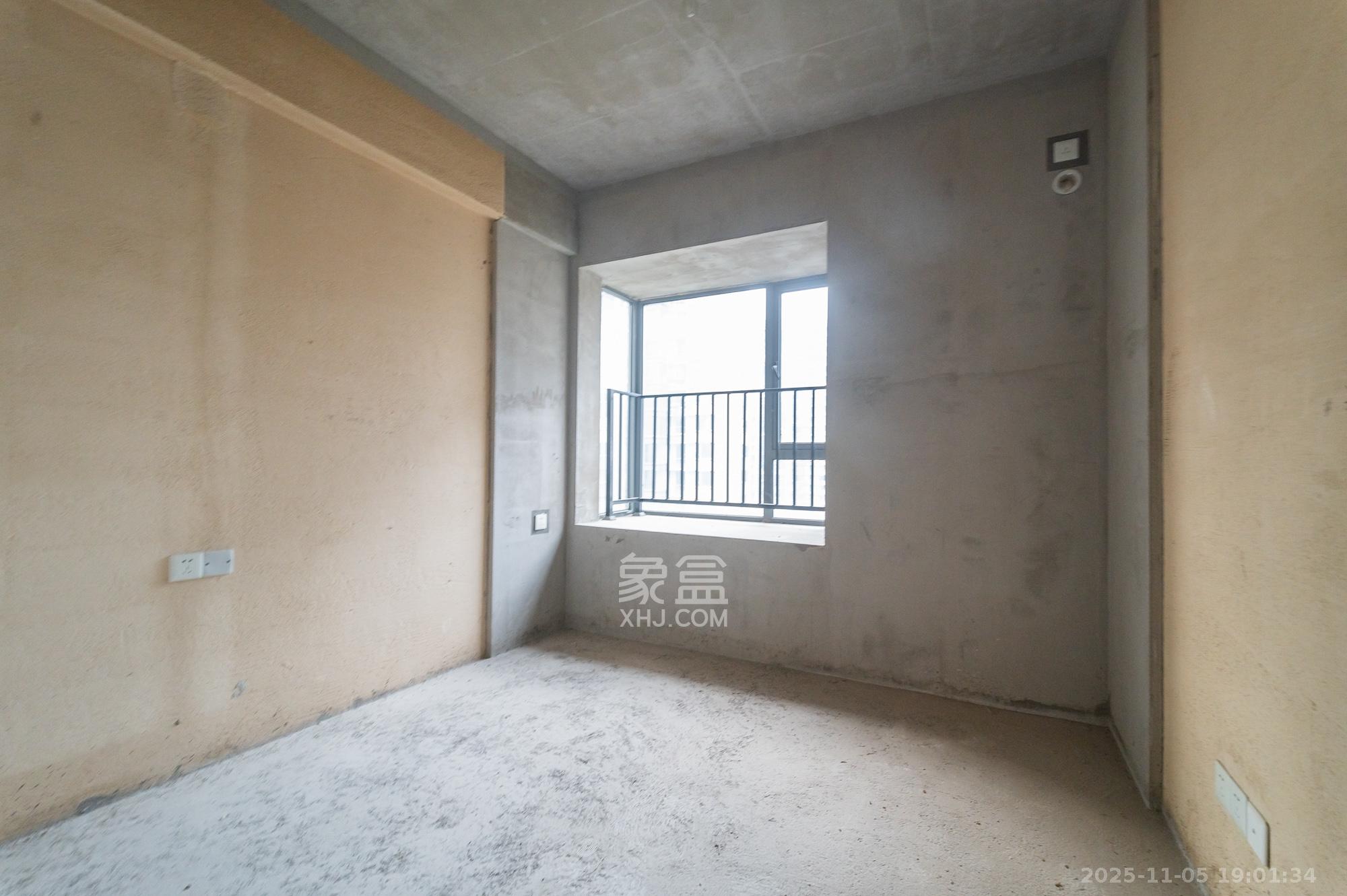 中建悦和城  4室2厅2卫    118.0万其他