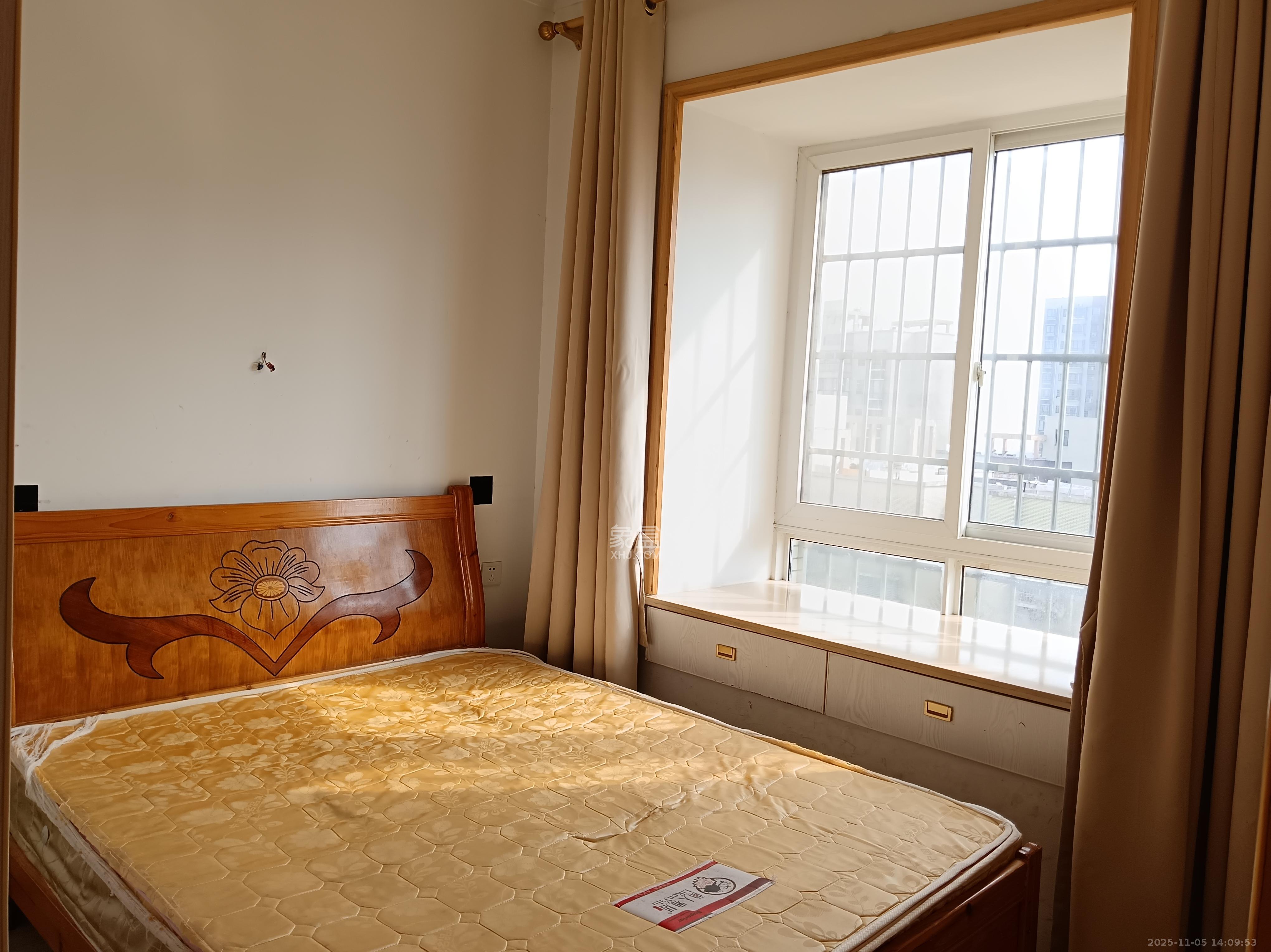 楚天世纪城东苑  2室2厅1卫    1400.0元/月室内图