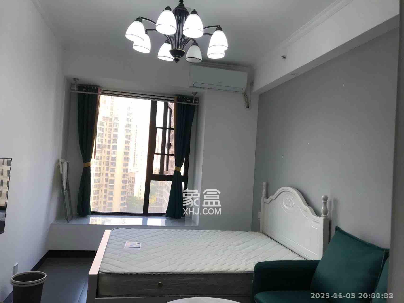 保利麓谷林语I区  1室1厅1卫    1500.0元/月