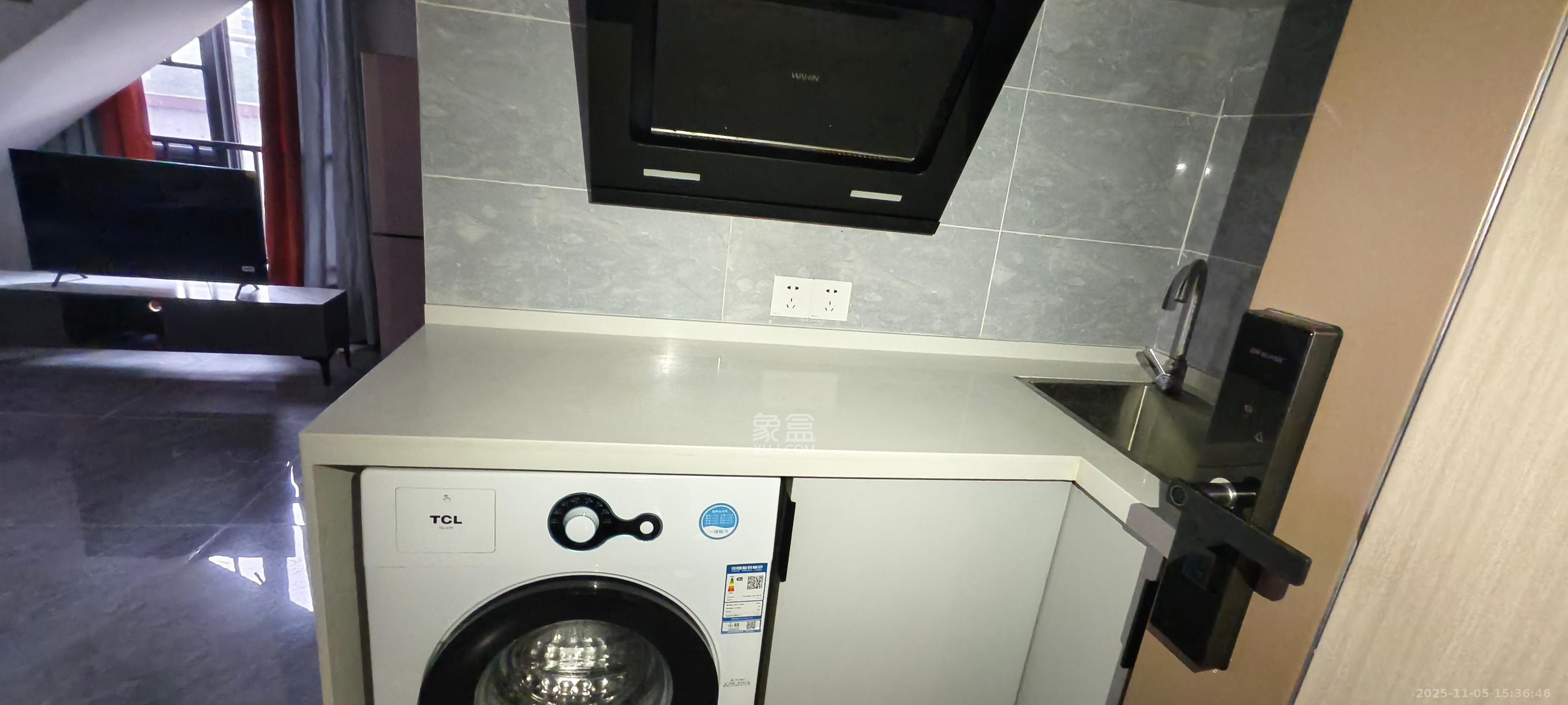 力高凤凰新天  2室2厅1卫    2500.0元/月室内图