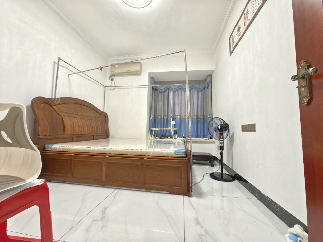 美丽华居 3室2厅1卫 129.8万 美丽华居 3室2厅1卫 129.8万客厅