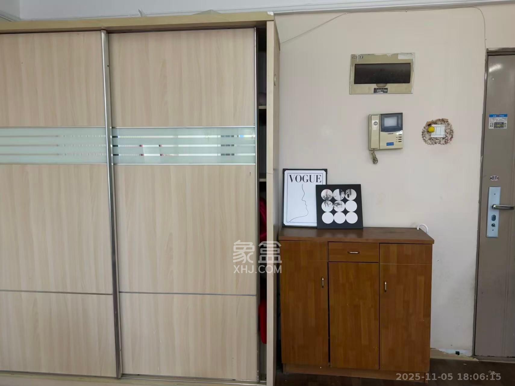 东方银座(东方摩卡) 1室1厅1卫 1400.0元/月 东方银座(东方摩卡) 1室1厅1卫 1400.0元/月室内图