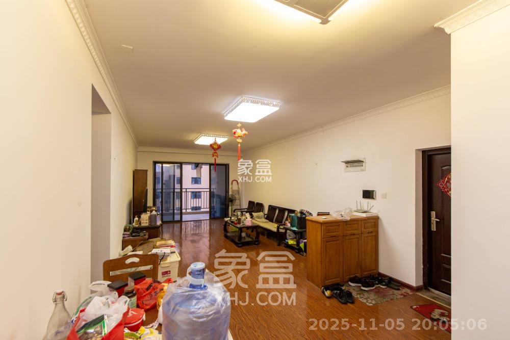 德润小区（丰升德润小区）  4室2厅2卫    2600.0元/月室内图