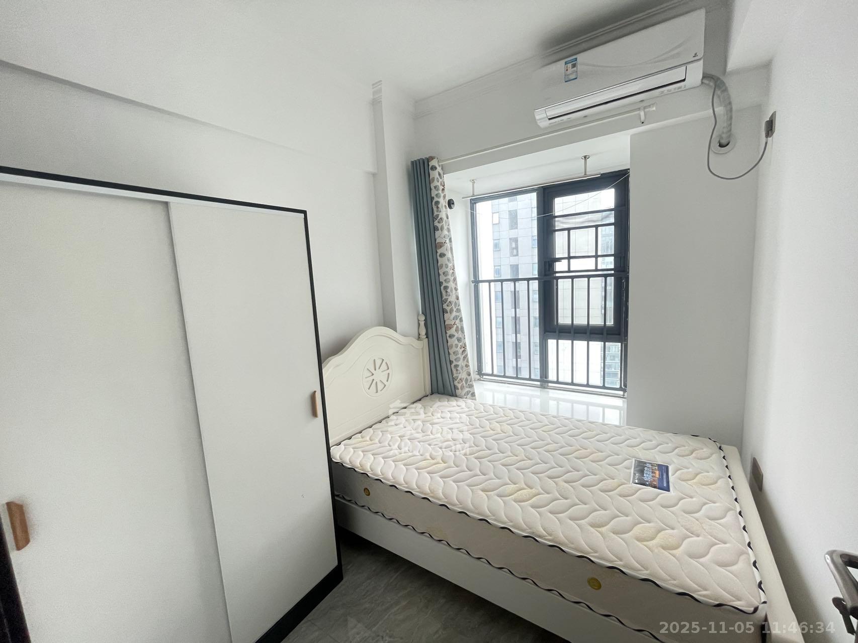 复地星光天地  2室1厅1卫    2000.0元/月室内图