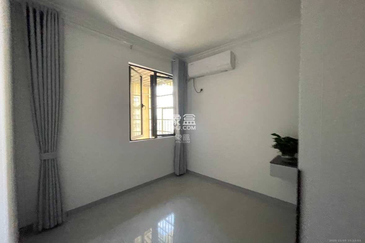 望远嘉苑 1室0厅0卫 2400.0元/月 望远嘉苑 1室0厅0卫 2400.0元/月室内图