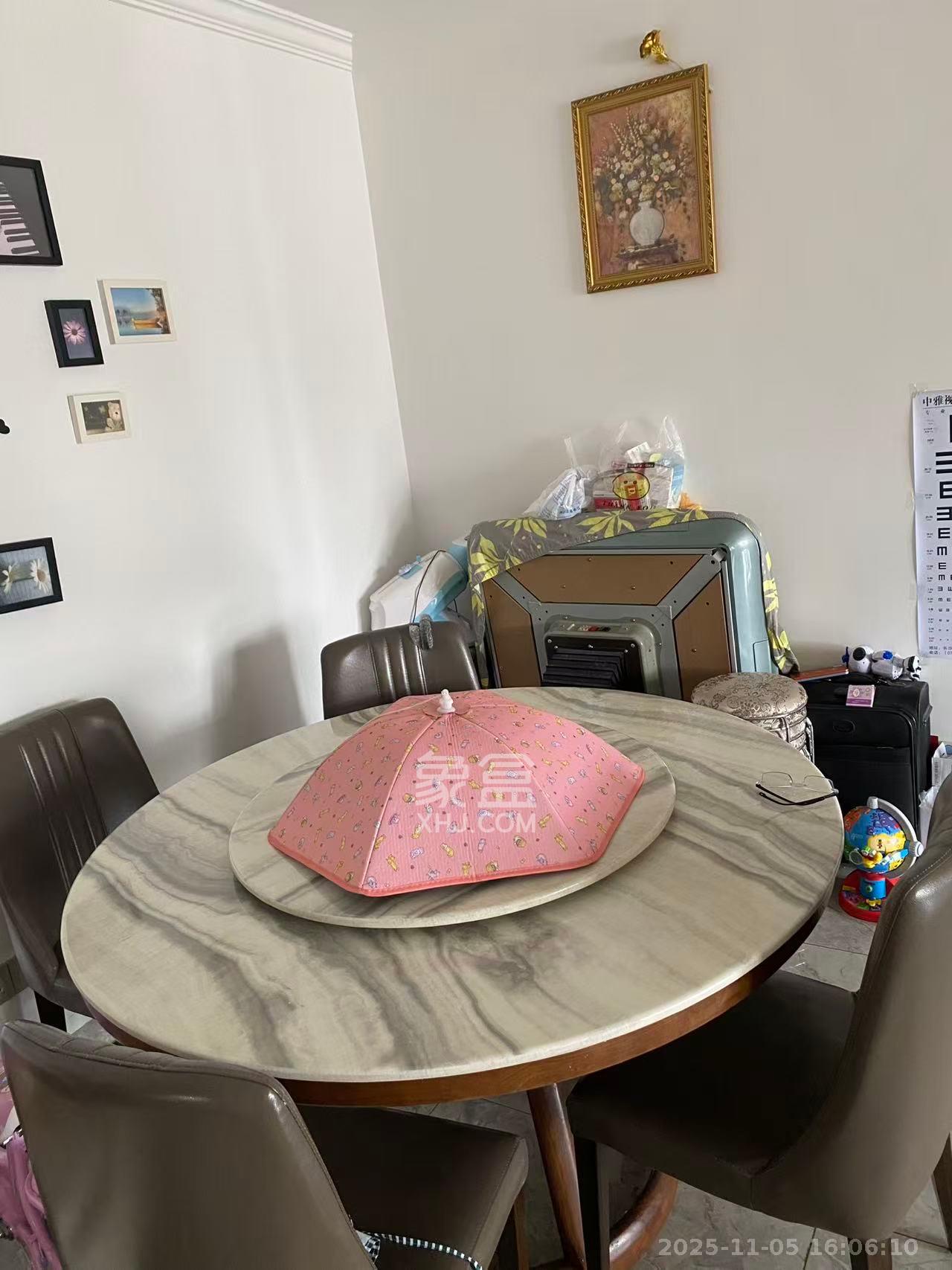 金茂梅溪湖  3室2厅2卫    3200.0元/月室内图