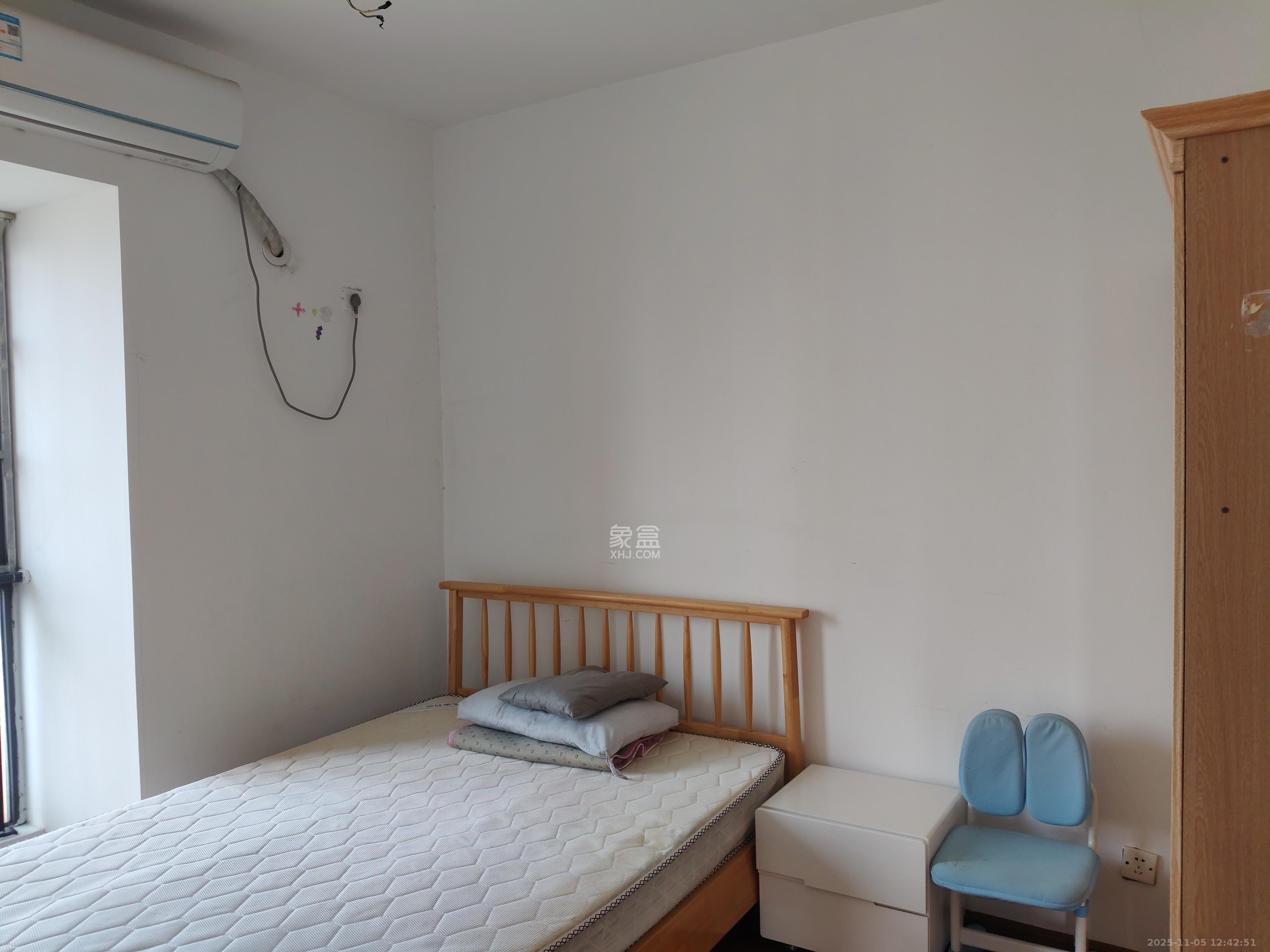 湘域熙岸  1室2厅1卫    2500.0元/月室内图