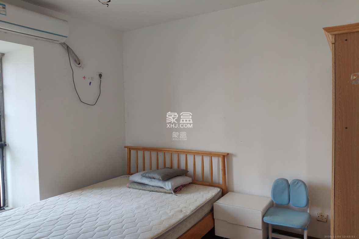 湘域熙岸 1室2厅1卫 2500.0元/月 湘域熙岸 1室2厅1卫 2500.0元/月室内图