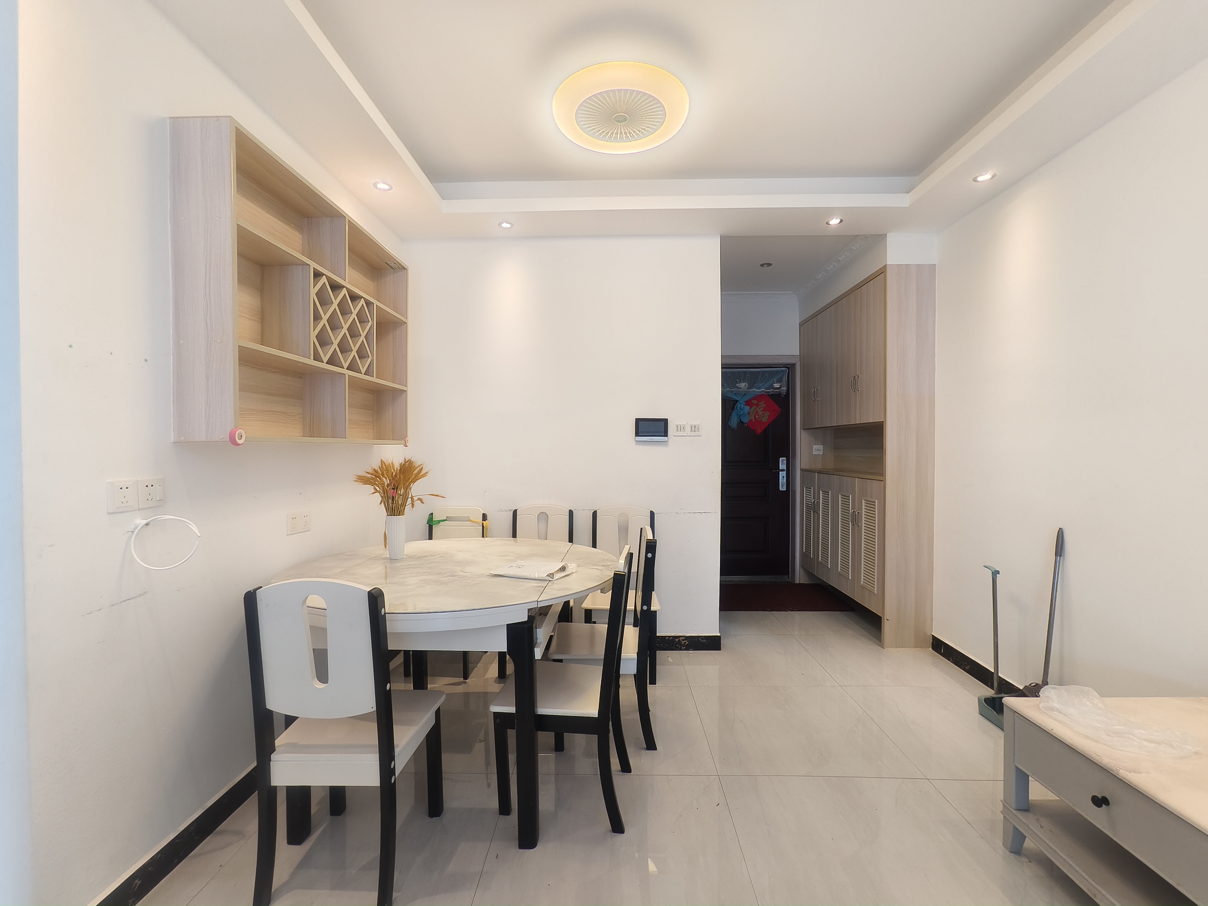 中天鹭鸶湾龙庭二期 2室2厅2卫 1800.0元/月 中天鹭鸶湾龙庭二期 2室2厅2卫 1800.0元/月户型图