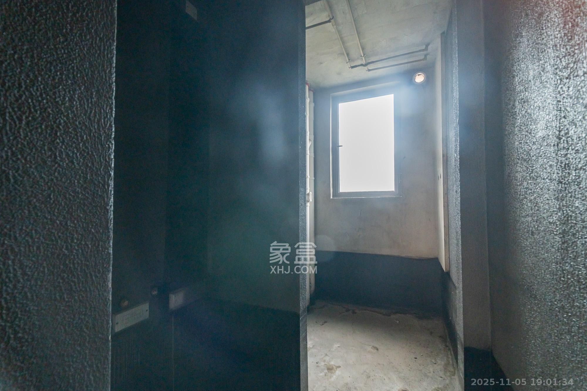 中建悦和城  4室2厅2卫    118.0万其他