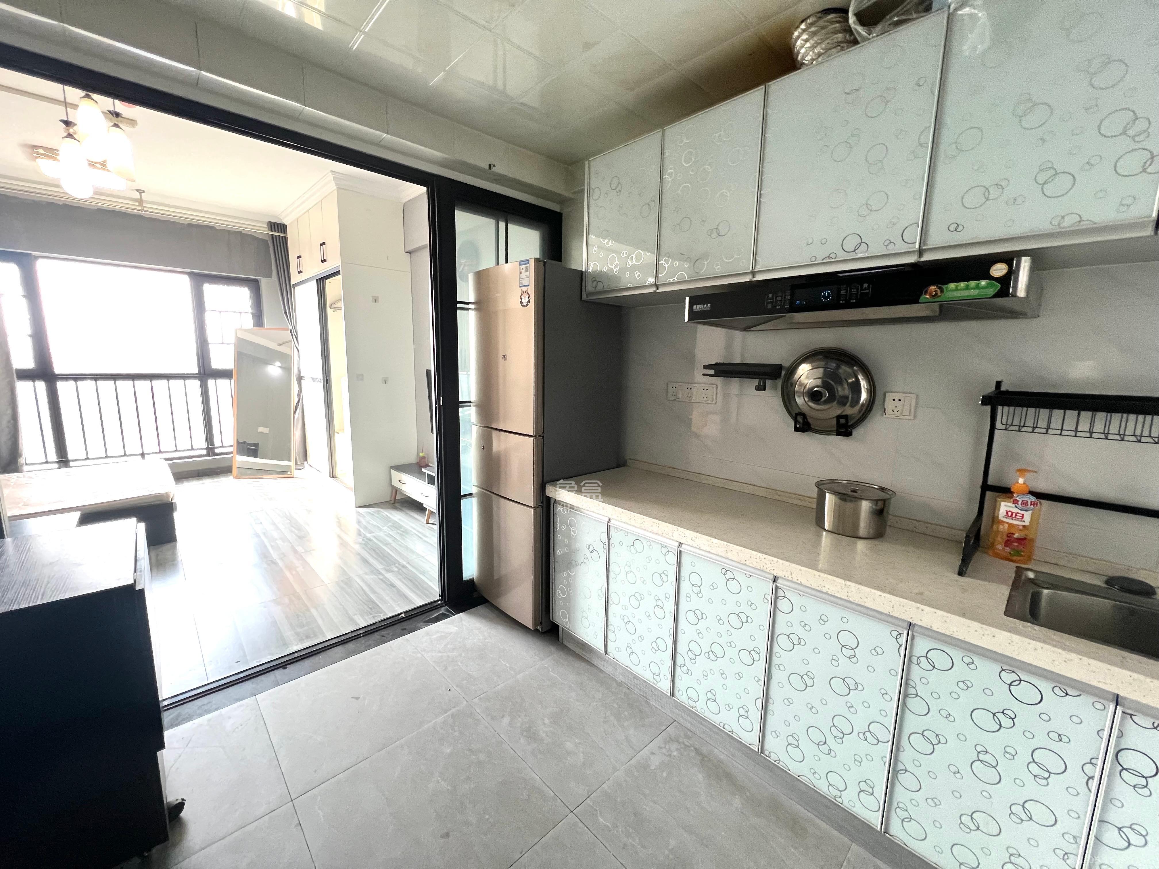 金科时代中心  1室1厅1卫    1350.0元/月室内图