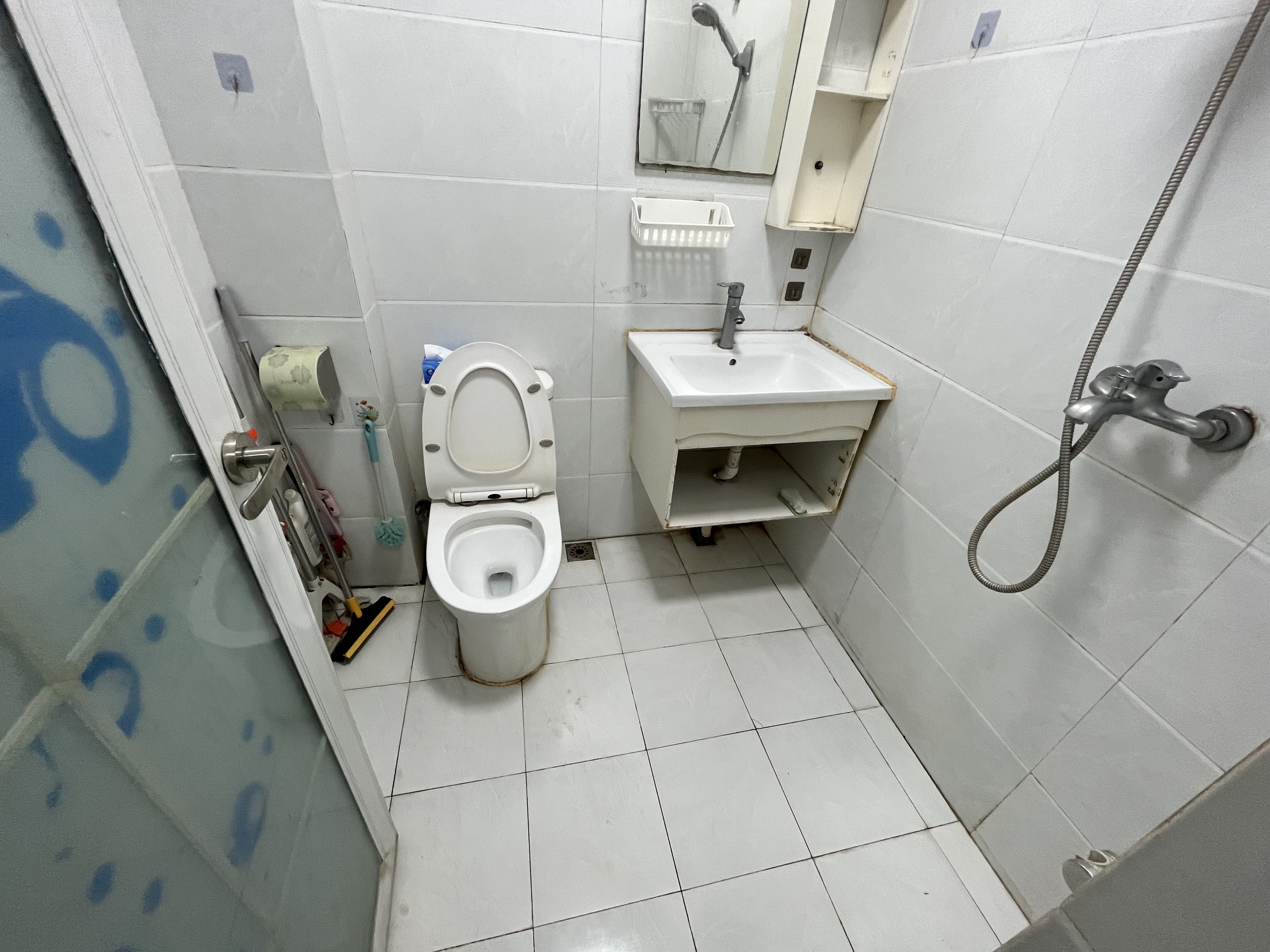 金贸小区 3室2厅1卫 2300.0元/月 金贸小区 3室2厅1卫 2300.0元/月室内图