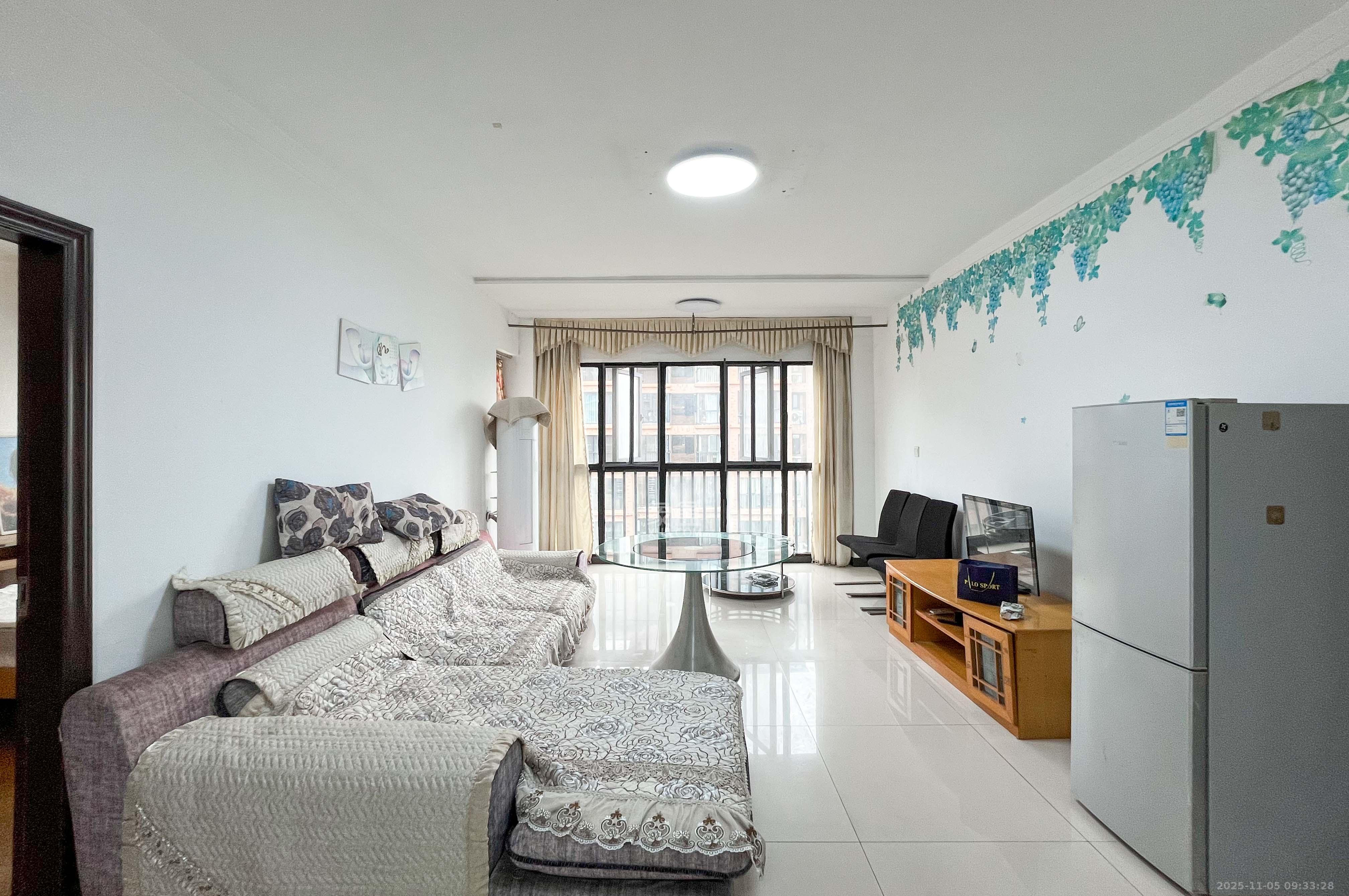 麓谷明珠  3室2厅2卫    85.0万