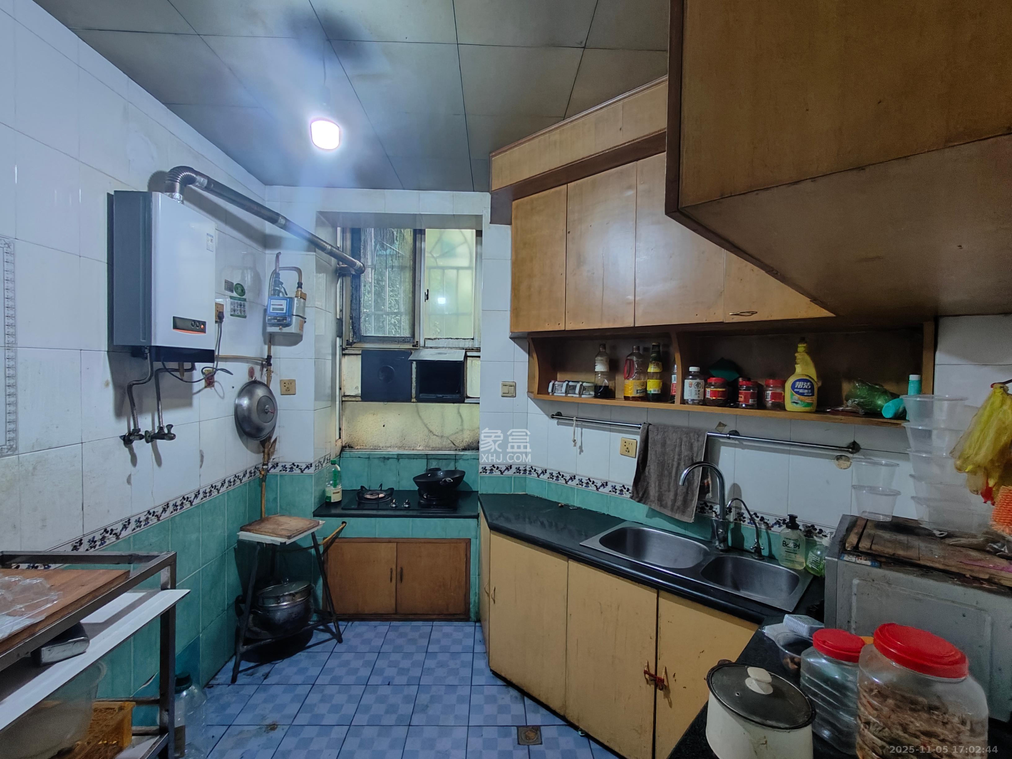 英才园二片  2室1厅1卫    2000.0元/月室内图