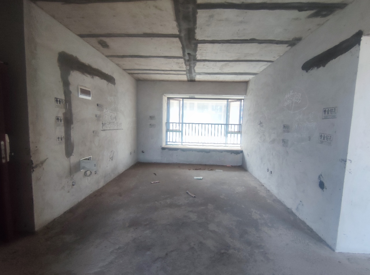 御景东方  3室2厅2卫    42.8万