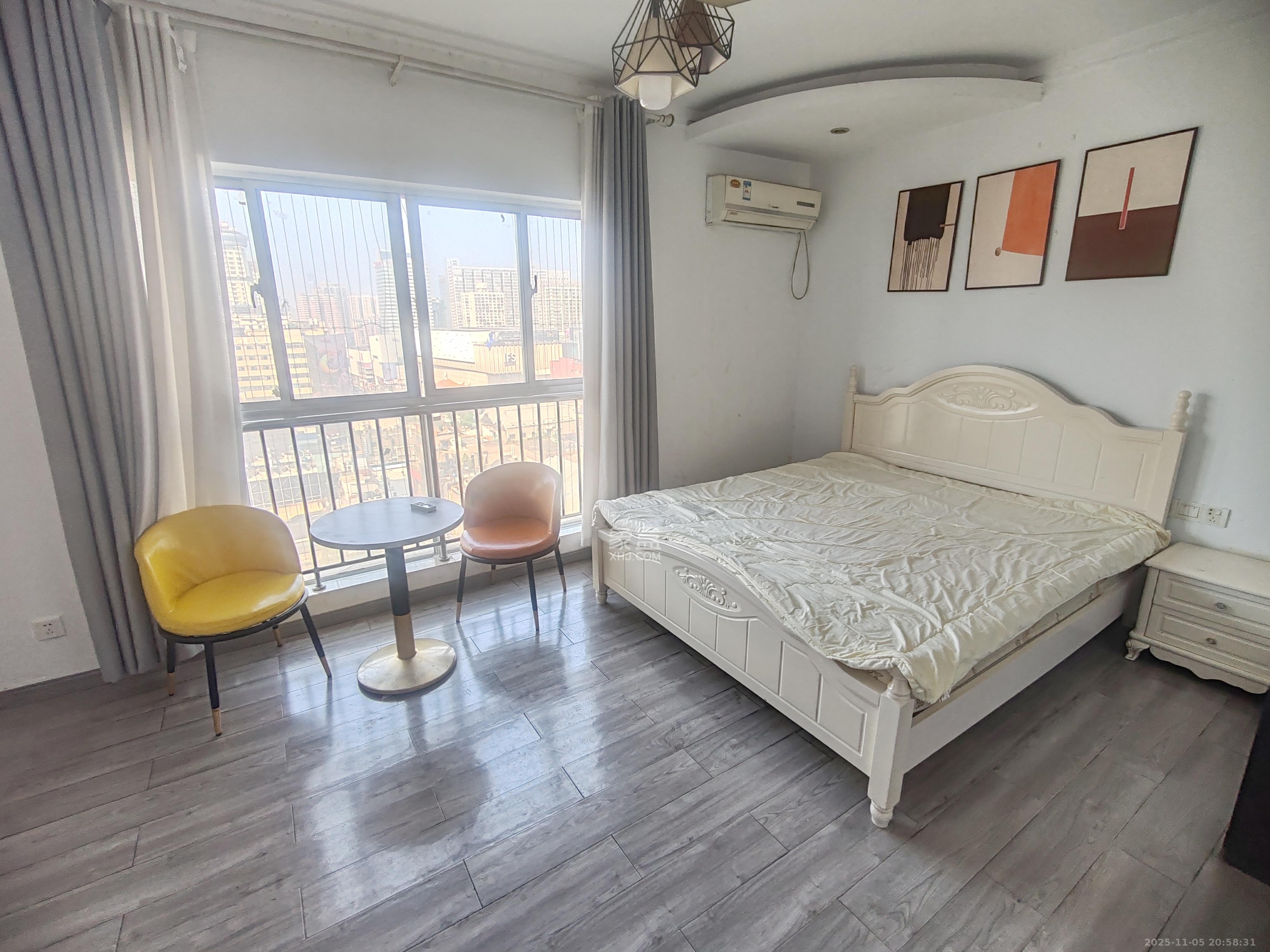 君临国际 1室1厅1卫 1700.0元/月 君临国际 1室1厅1卫 1700.0元/月室内图