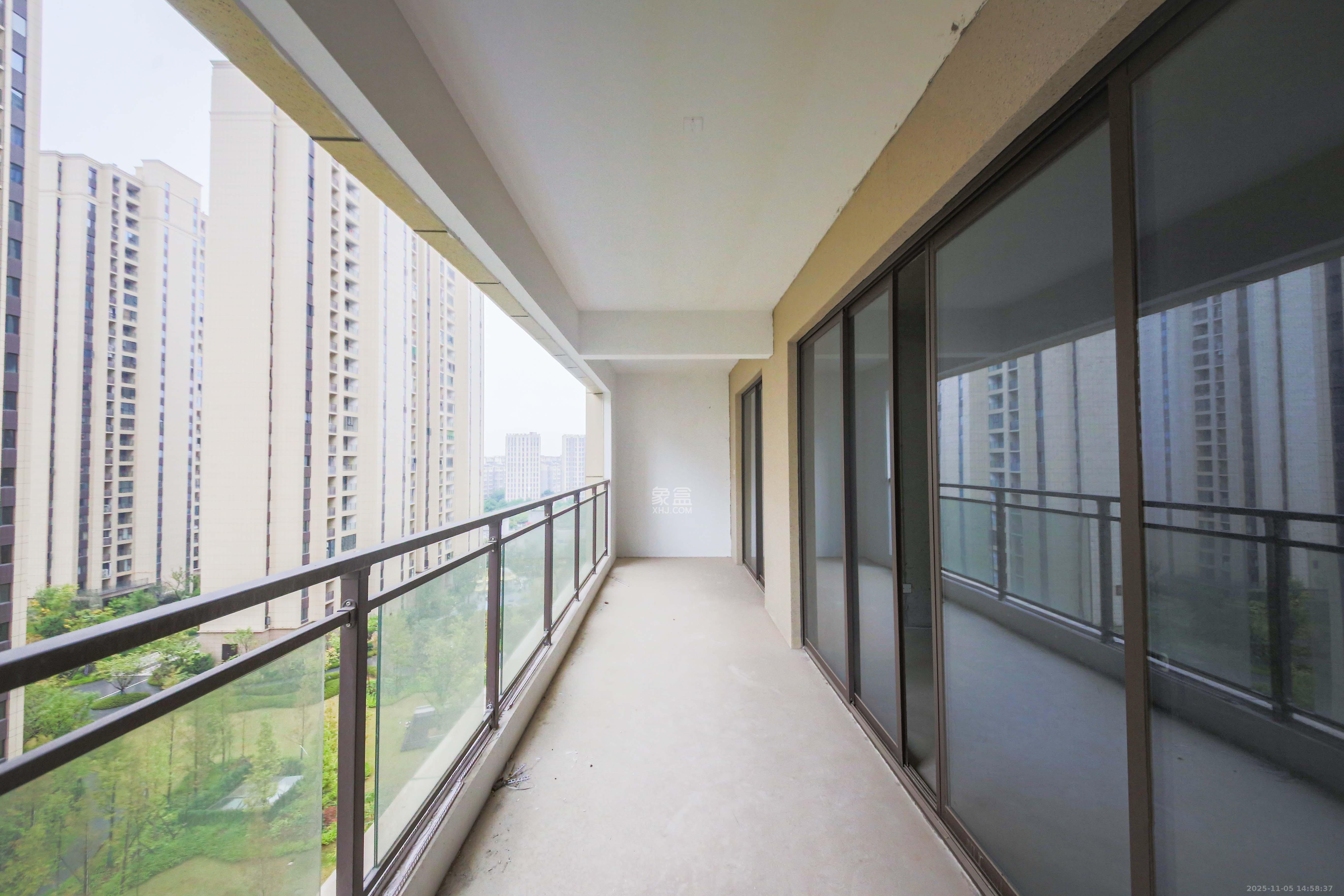 兴铁湘府和园 4室2厅2卫 3800.0元/月 兴铁湘府和园 4室2厅2卫 3800.0元/月室内图