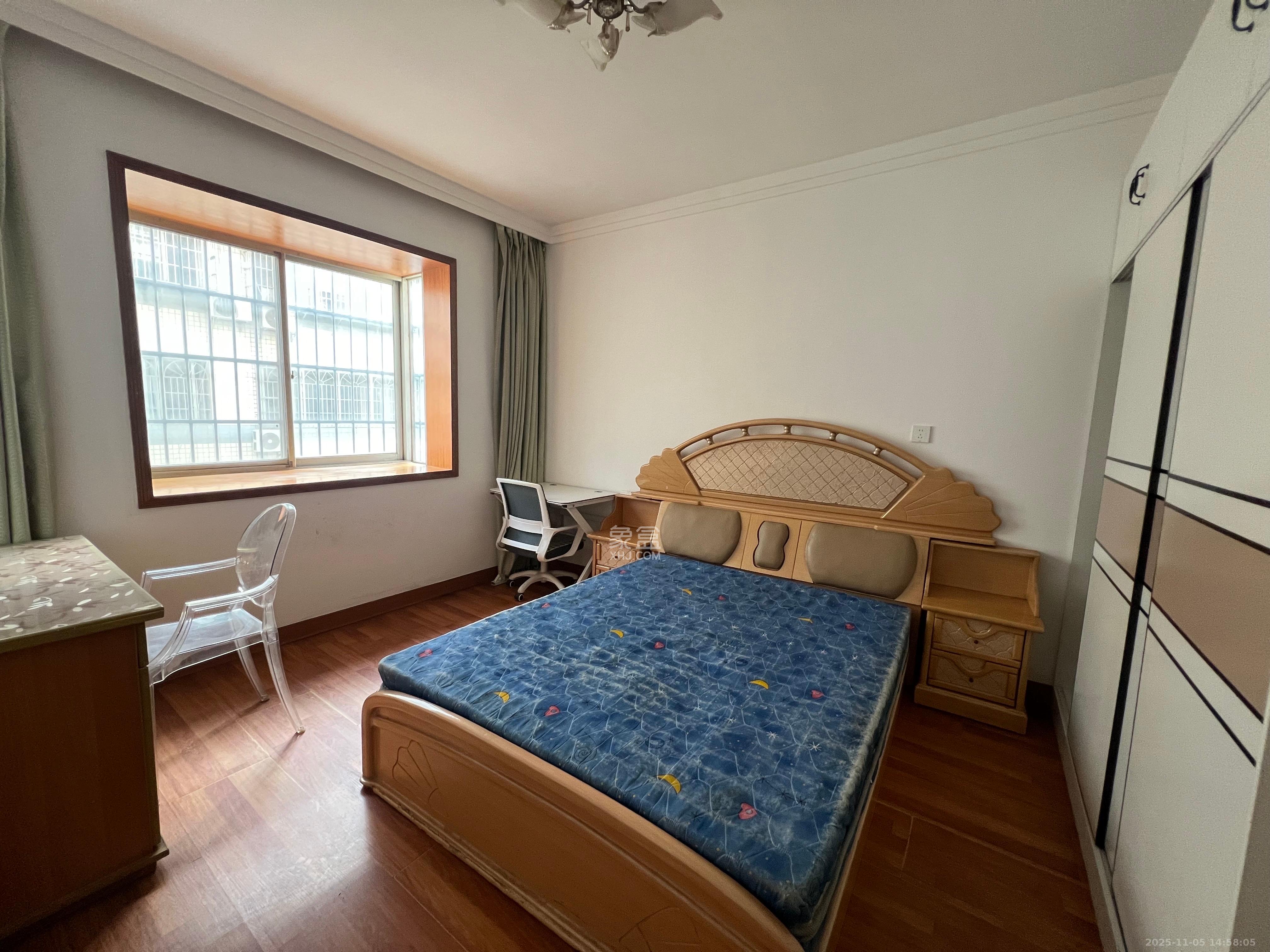 天韵家园 2室2厅1卫 1300.0元/月 天韵家园 2室2厅1卫 1300.0元/月室内图