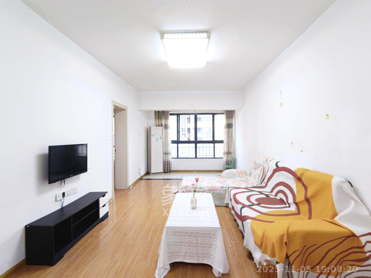 香樟兰亭(朗峰苑) 2室2厅1卫 1800.0元/月 香樟兰亭(朗峰苑) 2室2厅1卫 1800.0元/月室内图