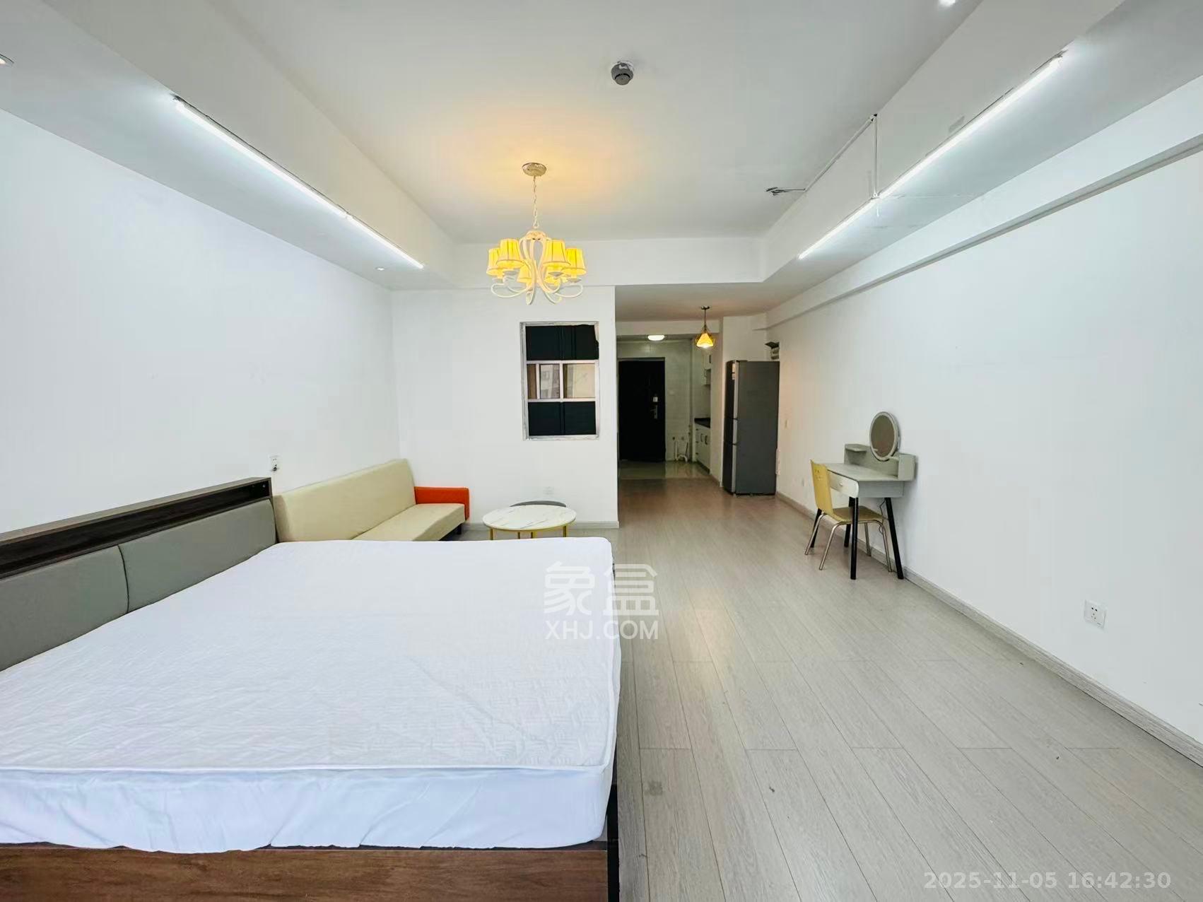 当代滨江MOMA  1室1厅1卫    1700.0元/月室内图