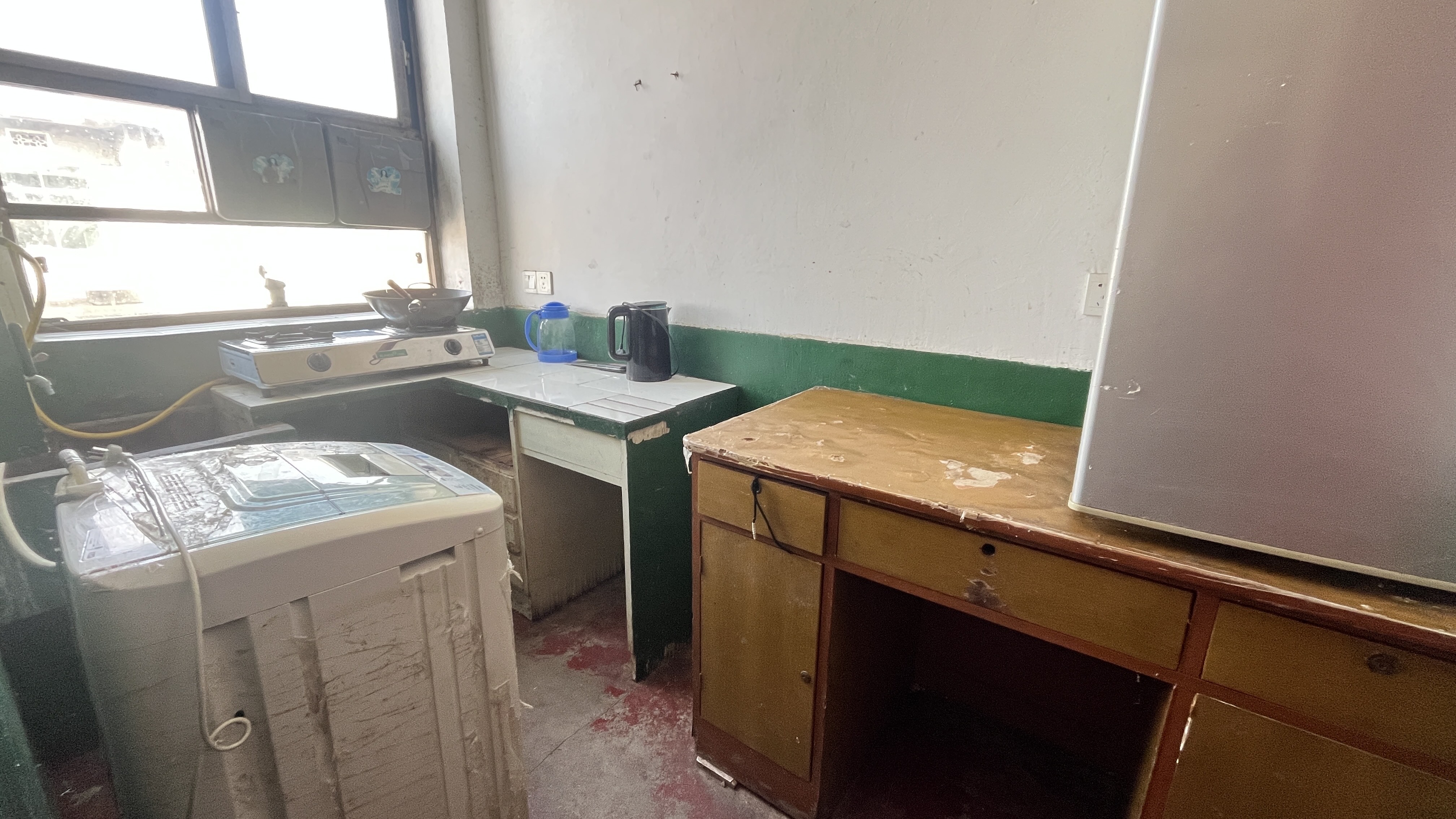 梓园社区(麻纺厂宿舍)  2室1厅1卫    10.8万