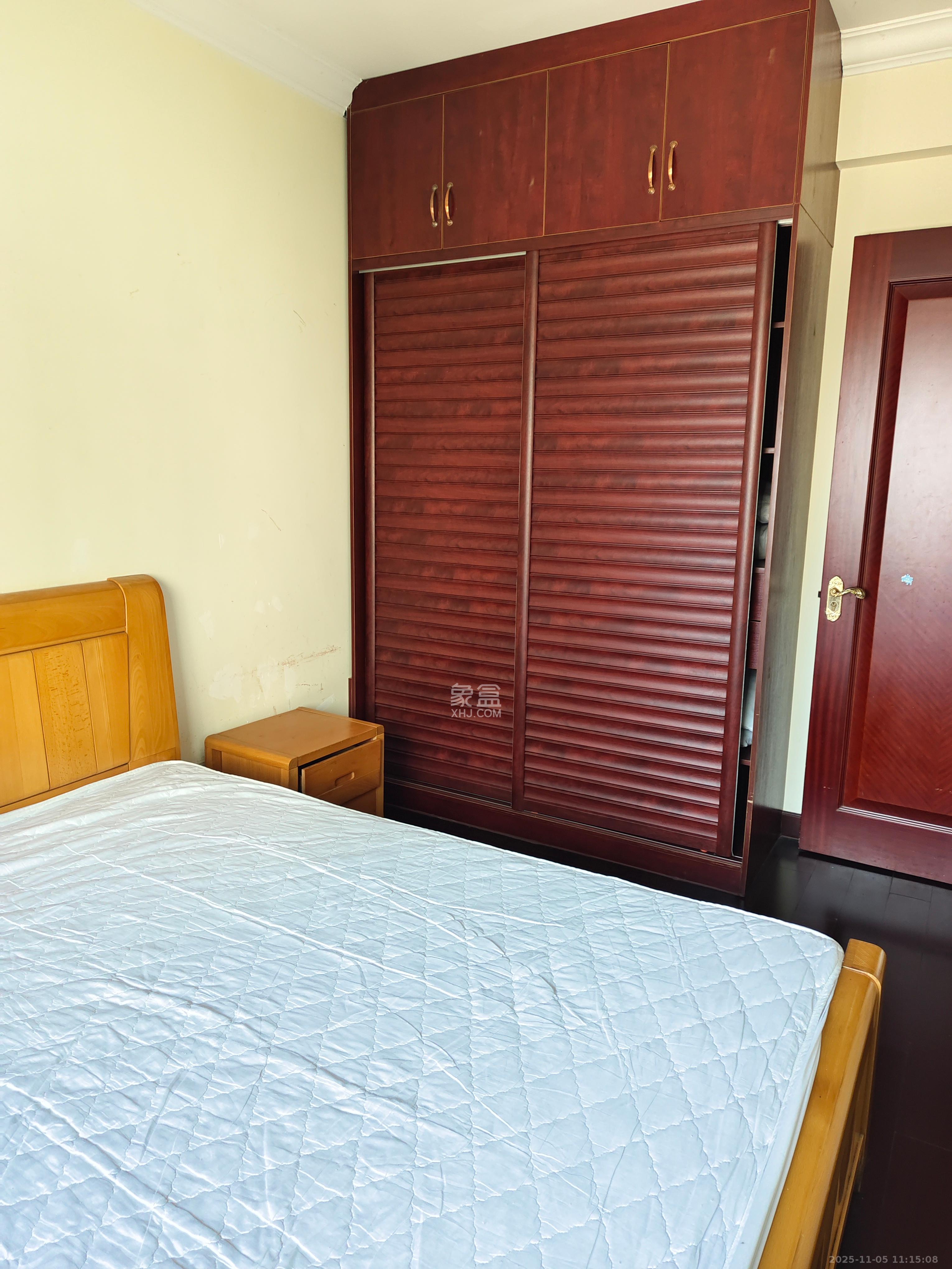 恒大翡翠华庭 3室2厅2卫 2200.0元/月 恒大翡翠华庭 3室2厅2卫 2200.0元/月室内图