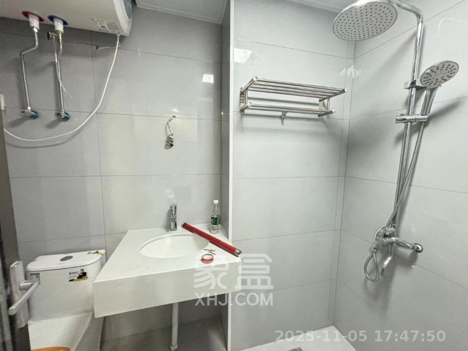 中海珑悦府  1室0厅0卫    1300.0元/月室内图