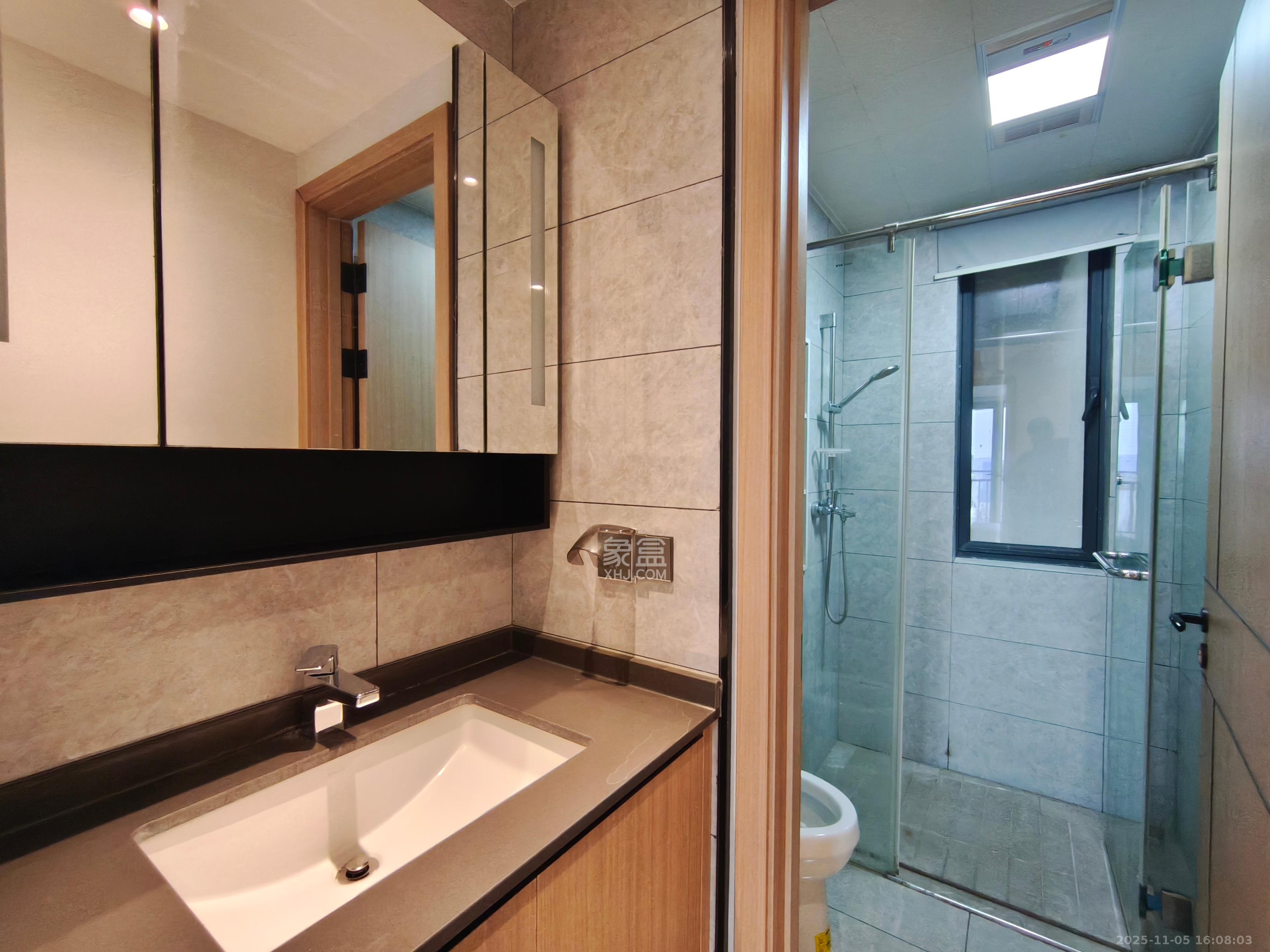 爱家当代境 3室2厅2卫 3300.0元/月 爱家当代境 3室2厅2卫 3300.0元/月室内图