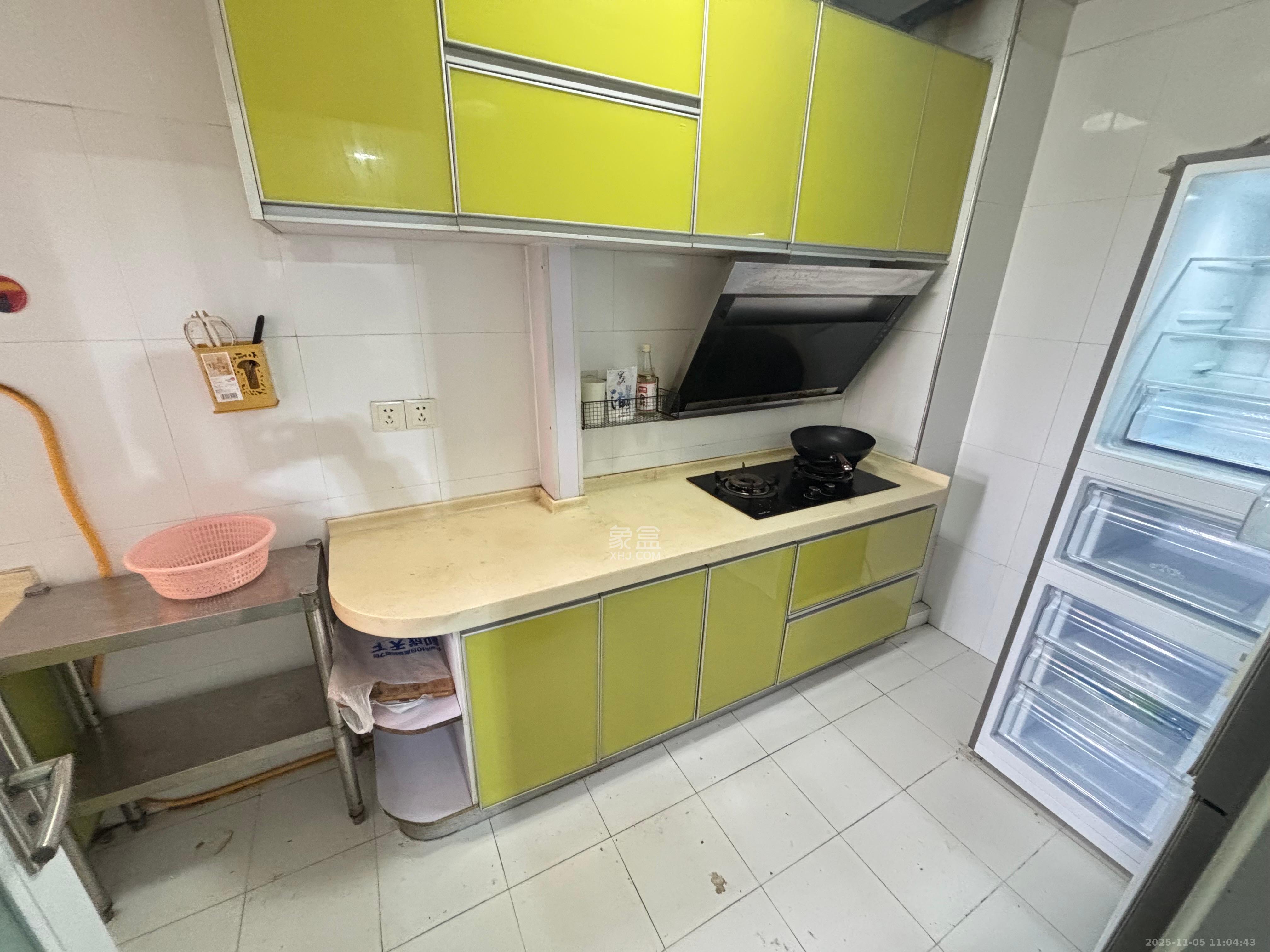 巧克力空间（建鸿达现代大厦）  2室2厅1卫    2000.0元/月室内图