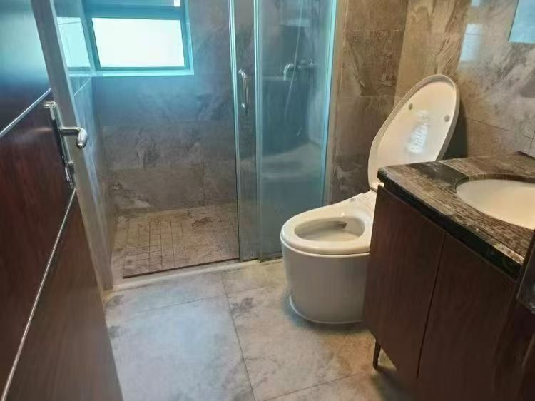 碧桂园中央半岛 4室2厅2卫 3800.0元/月 碧桂园中央半岛 4室2厅2卫 3800.0元/月室内图