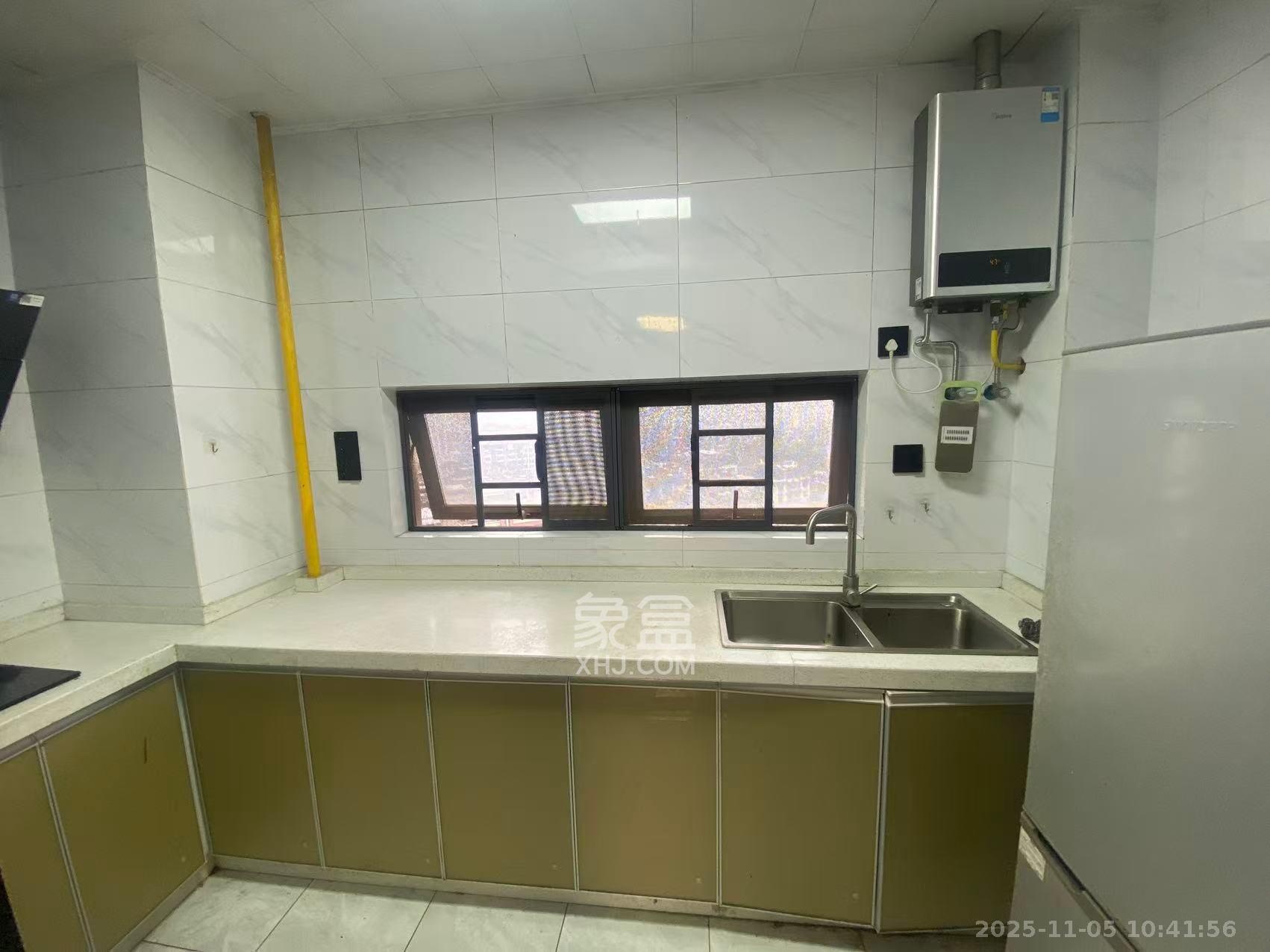 保利城（中航城国际社区、郡原美村）  3室2厅2卫    1700.0元/月室内图