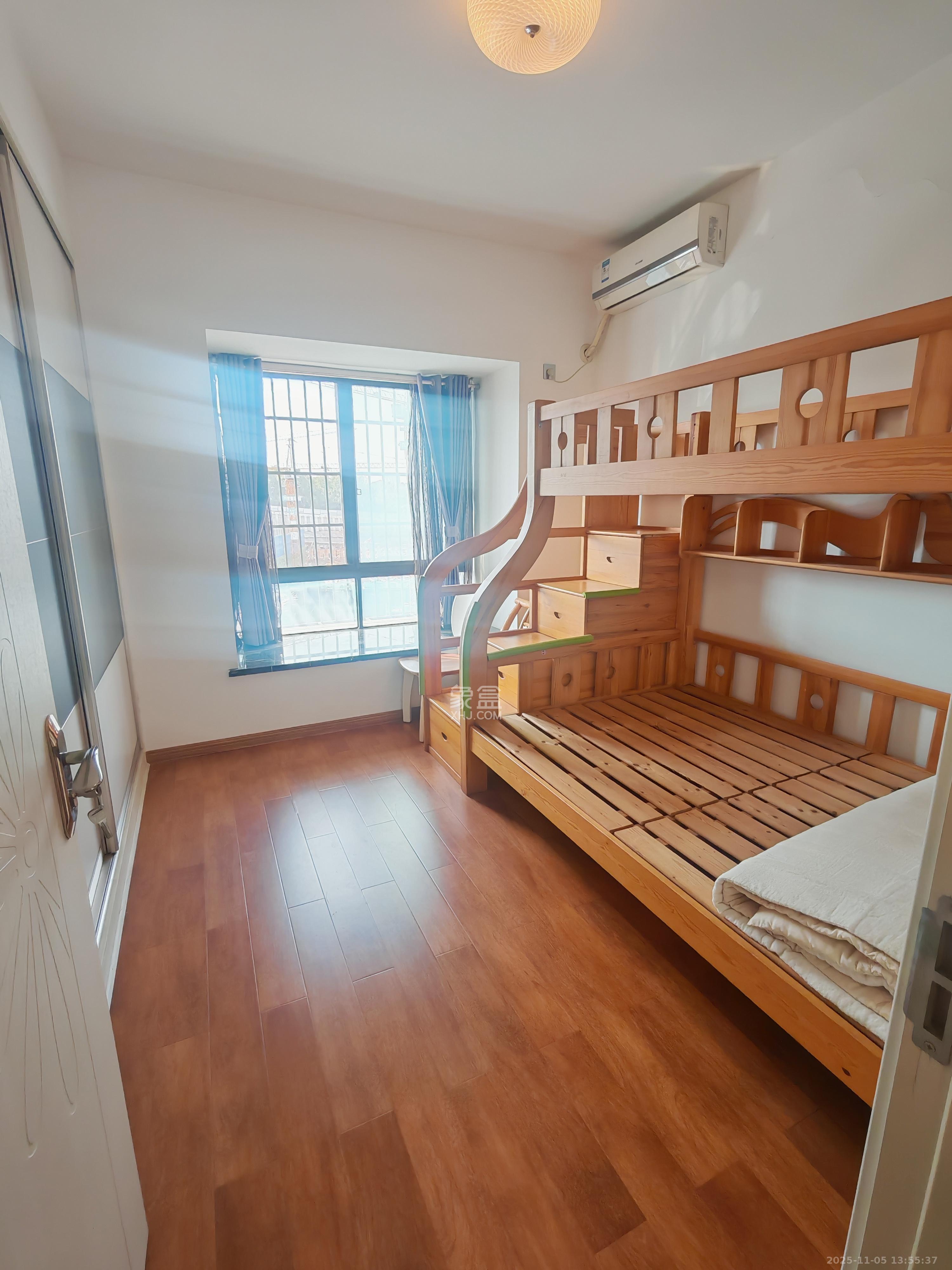 绿地公馆(绿地名邸) 2室2厅1卫 1900.0元/月 绿地公馆(绿地名邸) 2室2厅1卫 1900.0元/月室内图