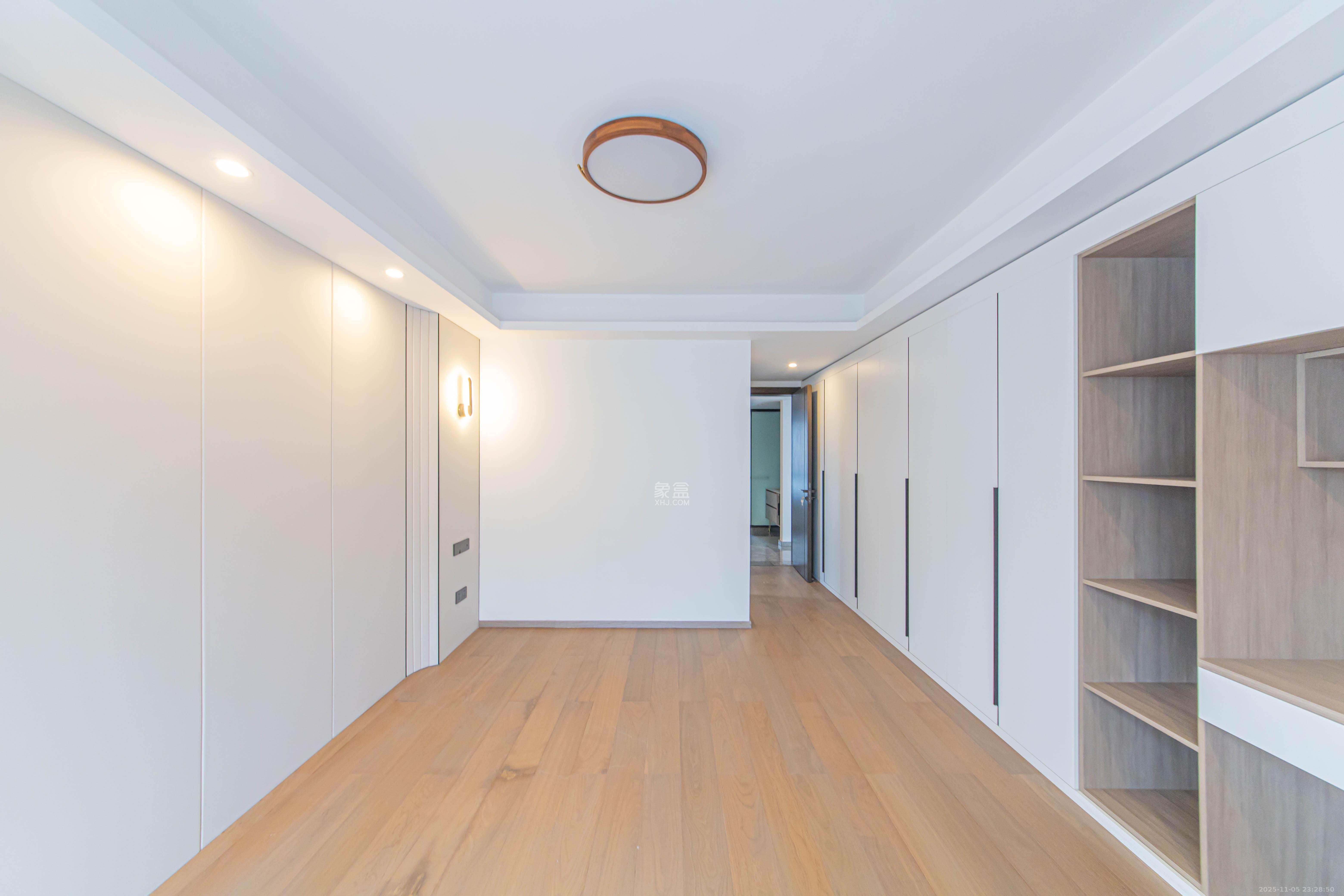 华天苑 3室2厅2卫 165.0万 华天苑 3室2厅2卫 165.0万卧室